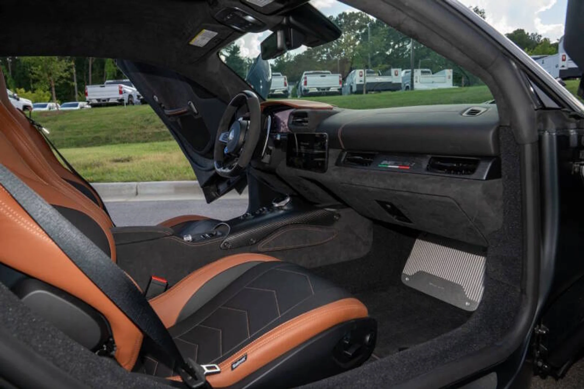 mph024_3067371803_2023_maserati_mc20_base_2dr_coupe_fbce0e9e89