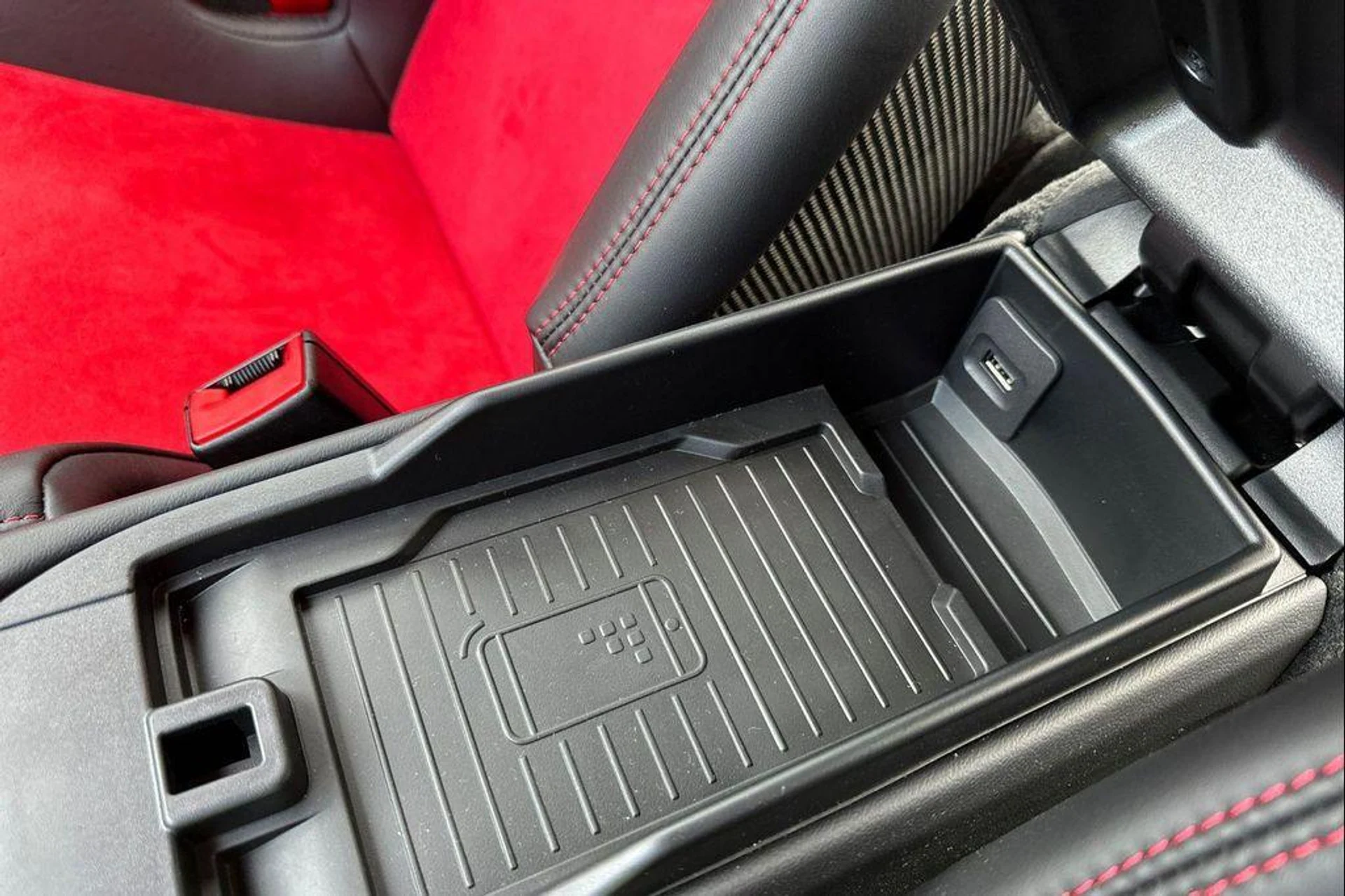 mph024_3067906057_f_Eux_T_Lge_Fl_W_Cie_L_Bwg_CS_2y_Jkmu_M_2dce321deb