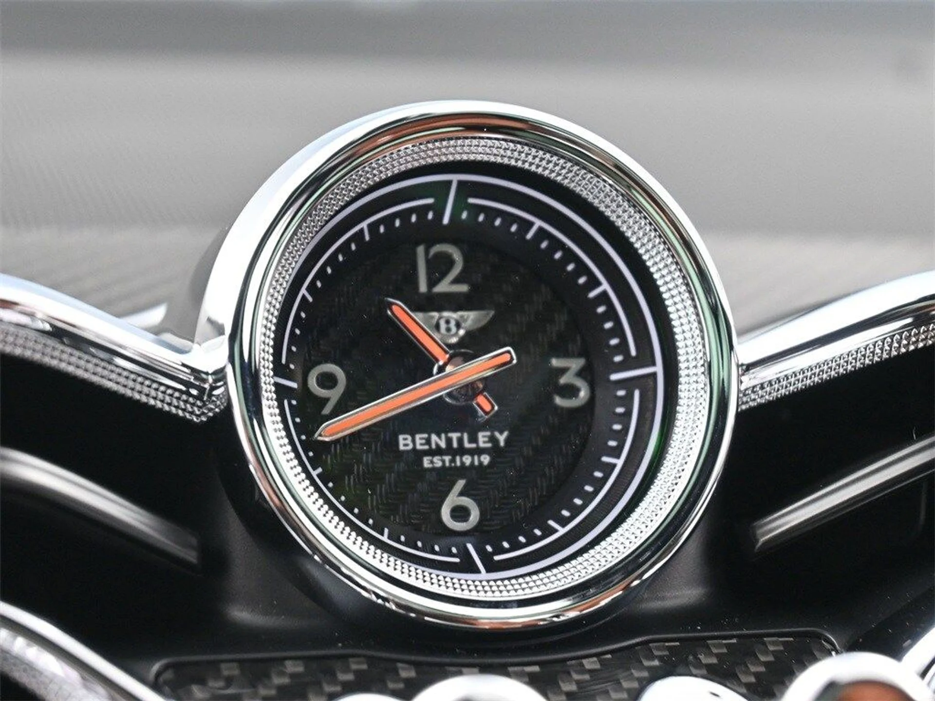 mph024_3075251967_b9d99b8381498d96a04c4011181dfaa2x_6f5b65de96