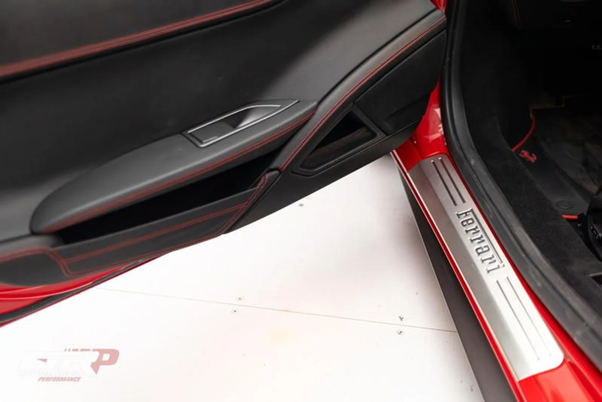 mph024_3076577450_04_AEE_633_ACEC_414_C_B7_D1_C92_E87_BB_07_E1_f0f41b83c9