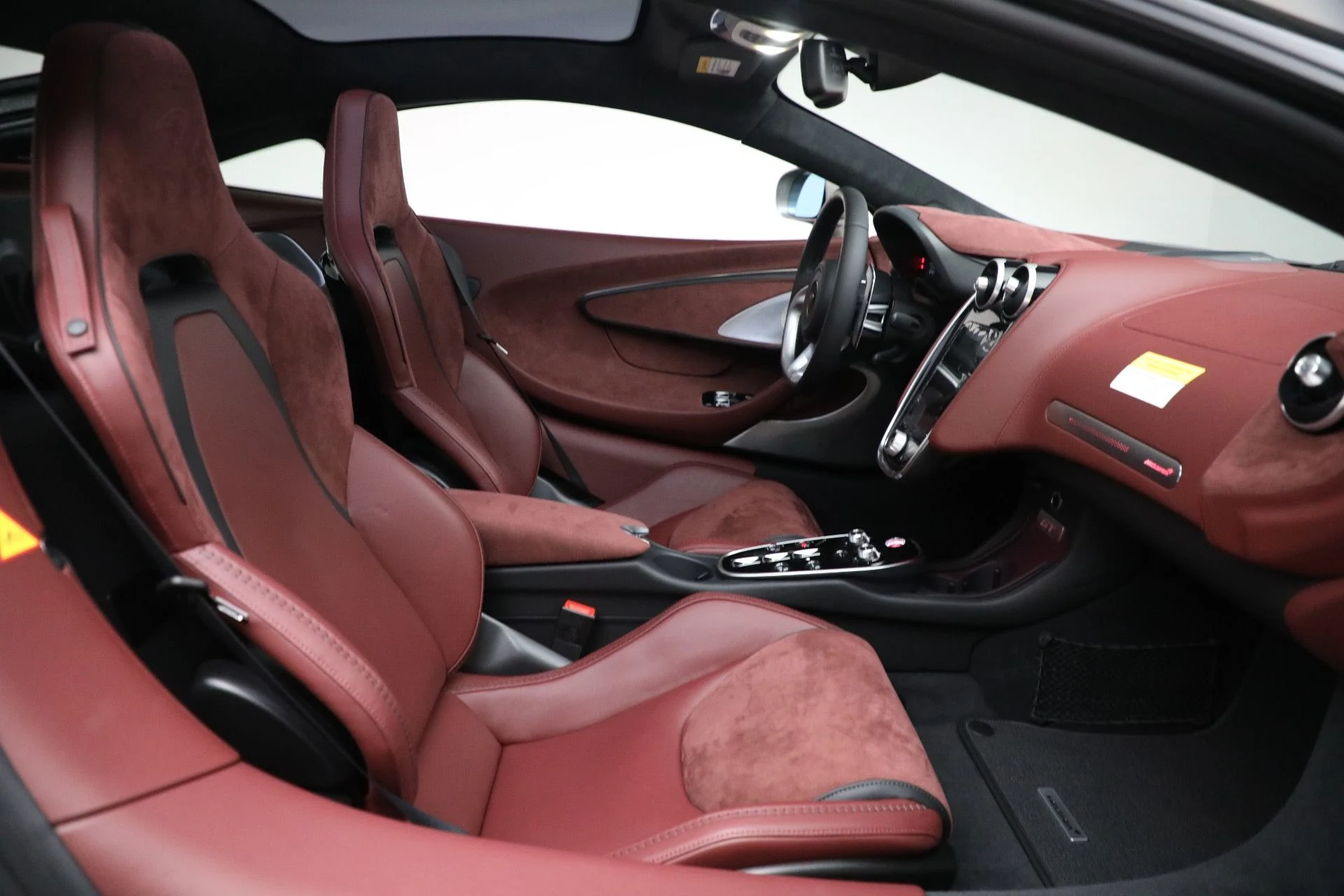 mph024_3076972168_Used_2023_Mc_Laren_GT_Pioneer_b6dd3141c4