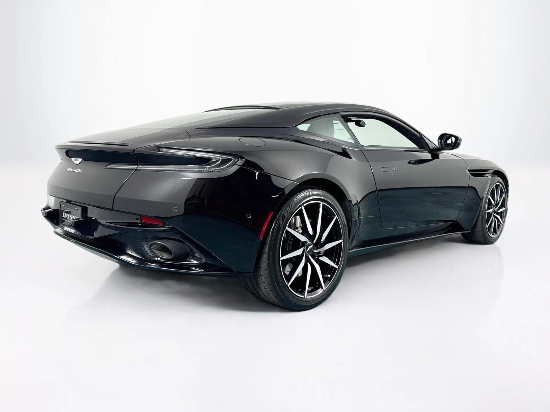 mph024_307999429_Used_2020_Aston_Martin_DB_11_V8_1787344169_47187a27e7