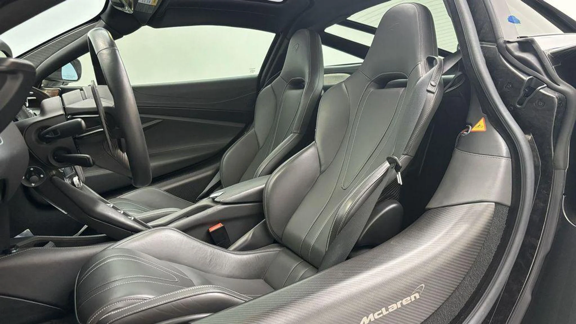 mph024_3080059280_mh_F_Ez_YFI_YA_Agc4_FS_f_E_Zp_Sn30_M_7e9076ea3c