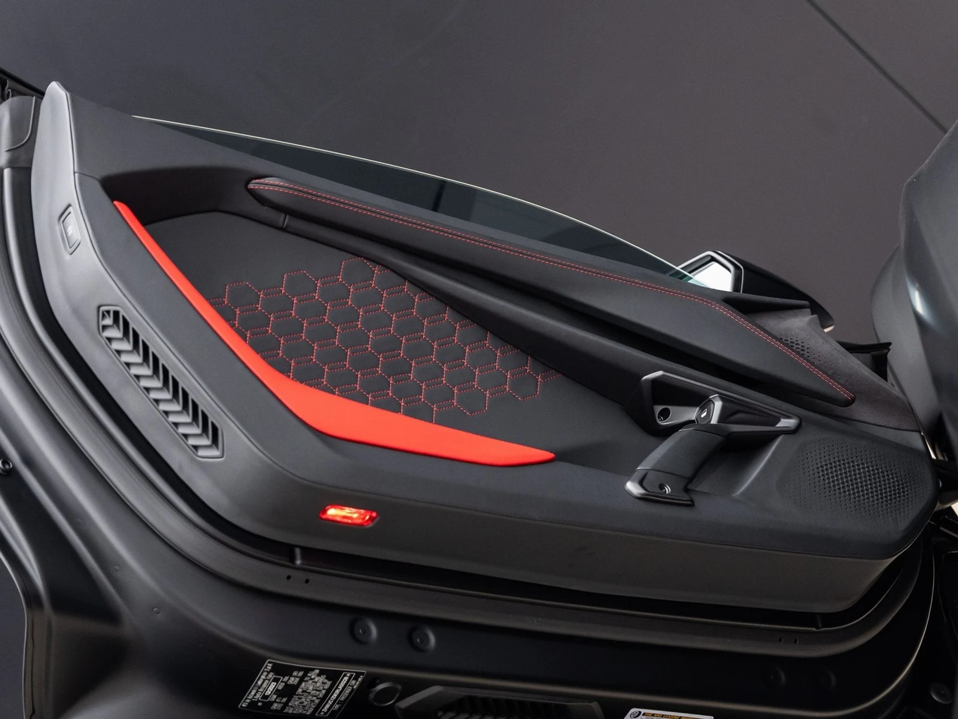 mph024_308260704_25_72282d4c35