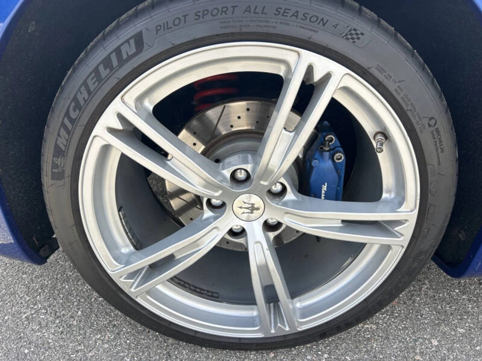 mph024_3082924566_2016_maserati_granturismo_mc_2dr_coupe_56ed28ba13