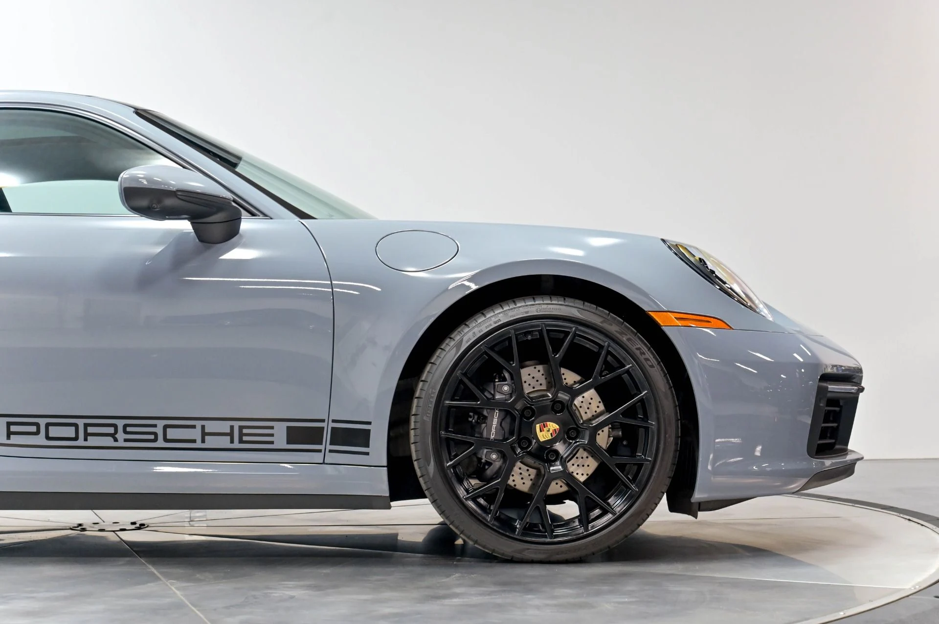 mph024_308519804_Used_2024_Porsche_911_1782576081_6e6ca8d648