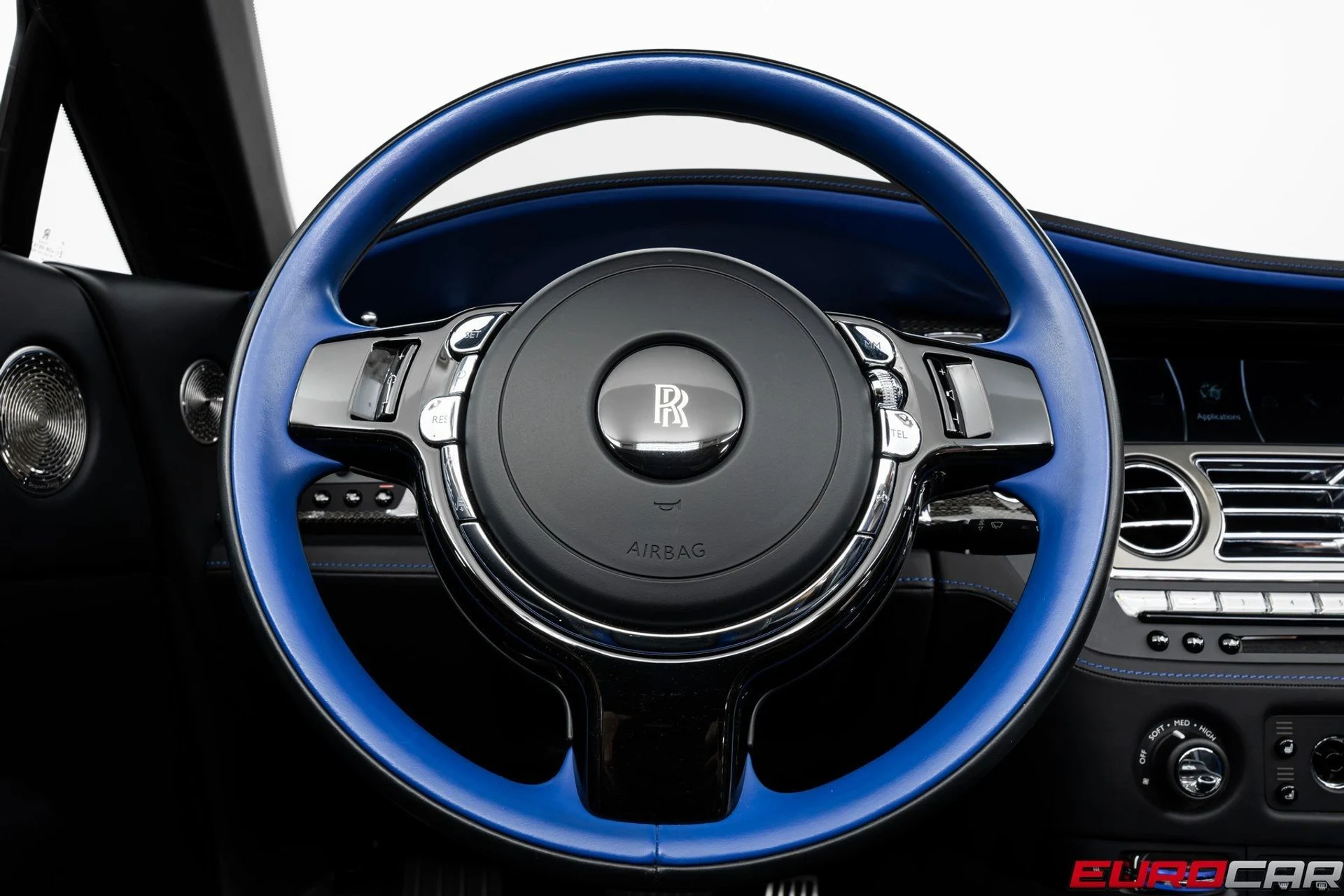 mph024_3085275488_image_25_9d02a79364