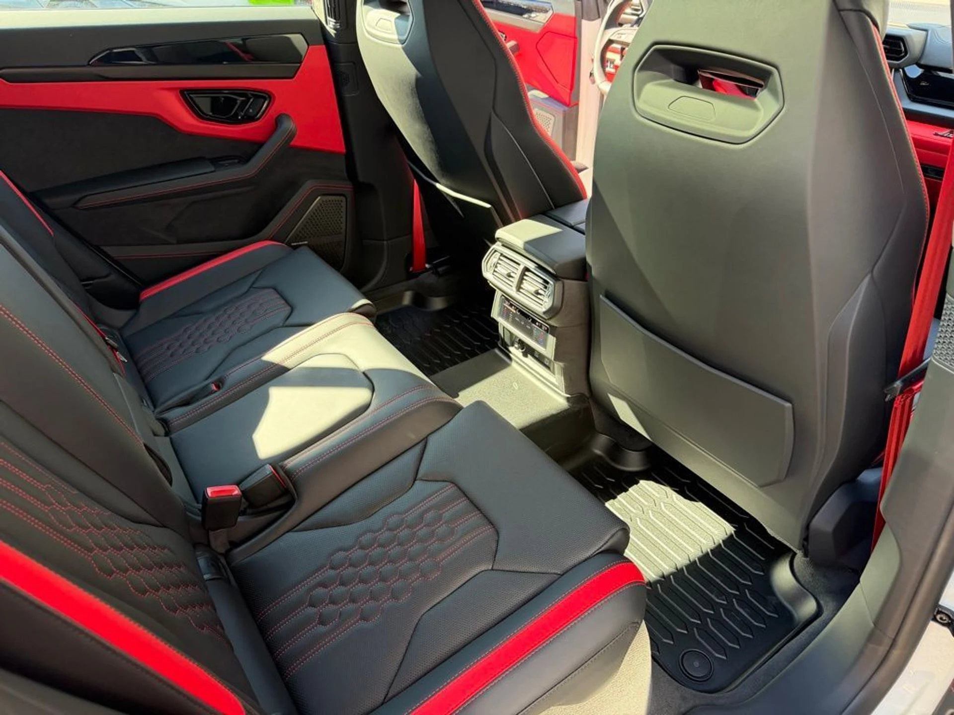 mph024_3088244900_192762113a945bede2fd2ad4df2ebc42x_f99f101970