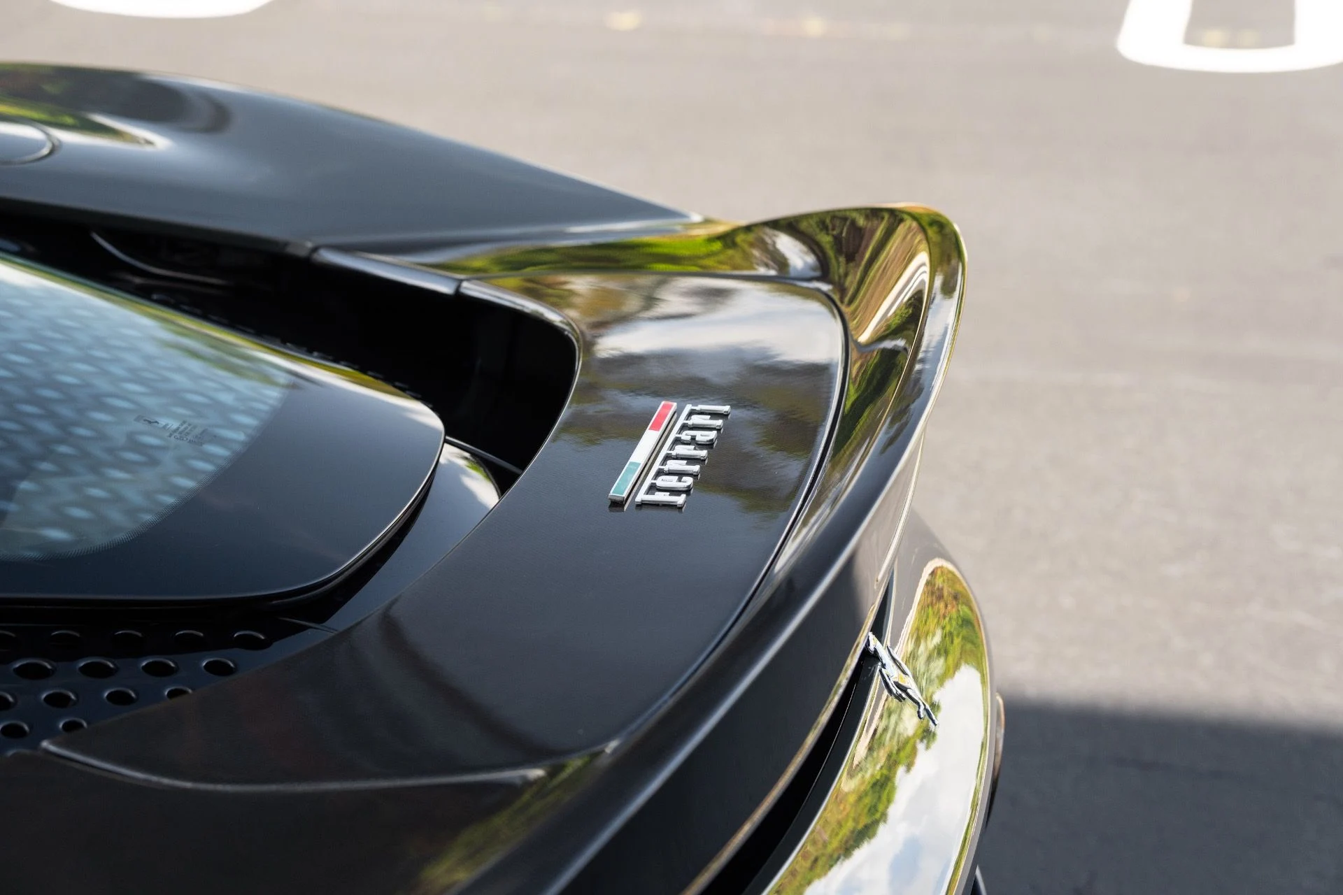 mph024_3089456556_Used_2022_Ferrari_SF_90_Stradale_1772648801_a5222c9b80