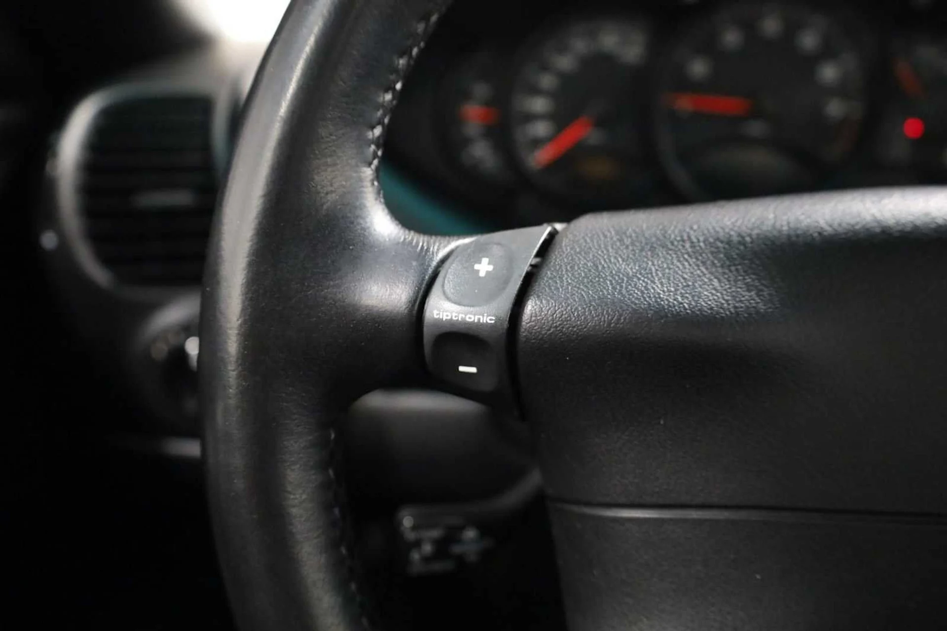 mph024_3092299477_5d450befb160ddf9b67614e56badc0c7_abfe759459