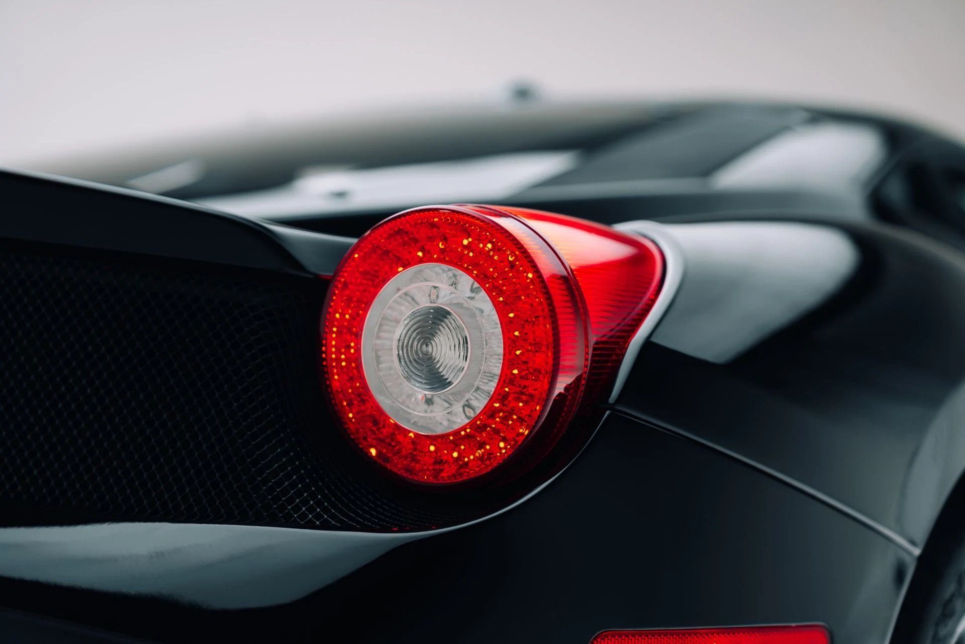 mph024_3109885134_Used_2015_Ferrari_458_Speciale_1762994969_eafdaadfb4