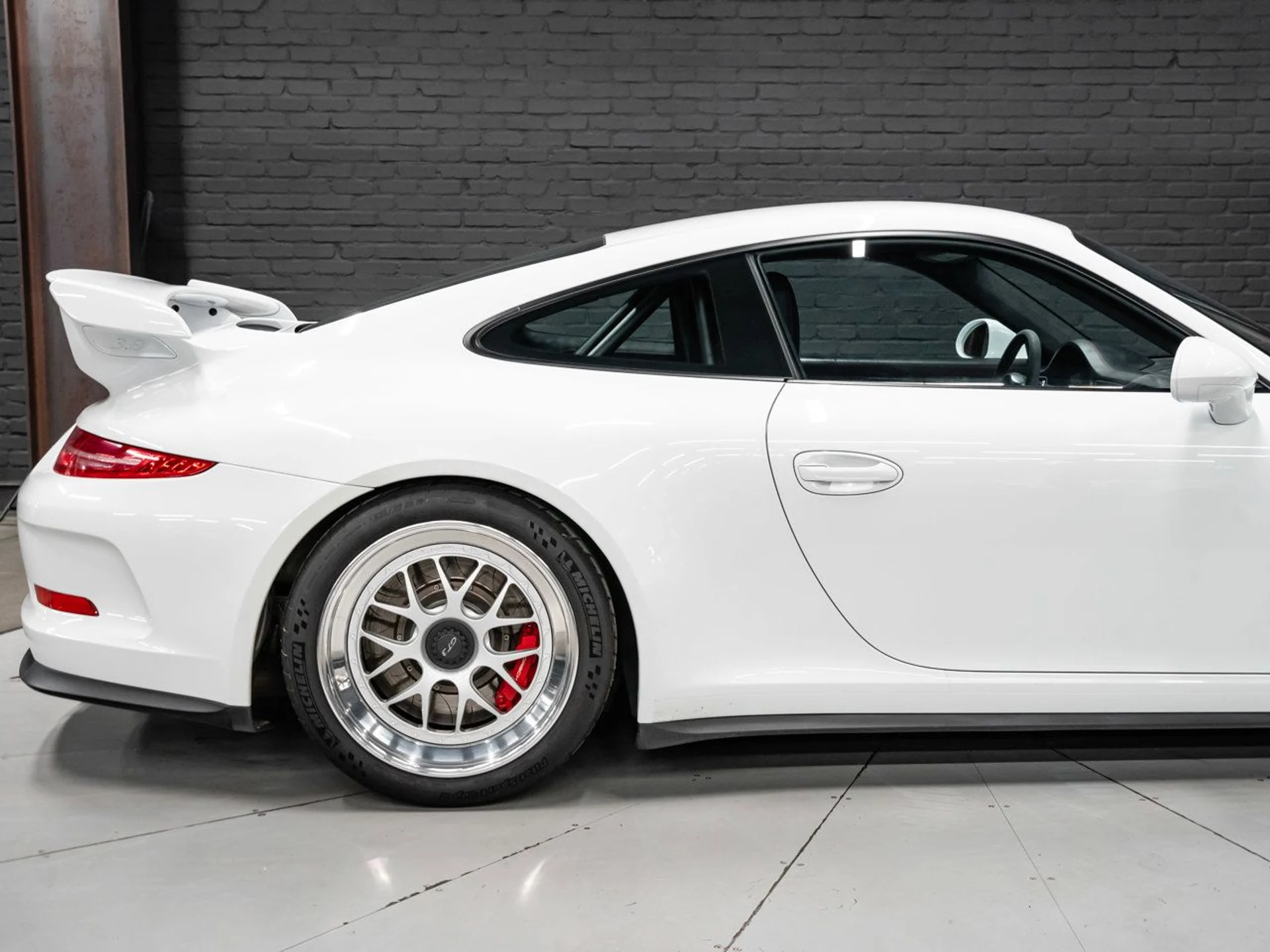 mph024_3113966670_porsche_911_2015_4992aef7f0