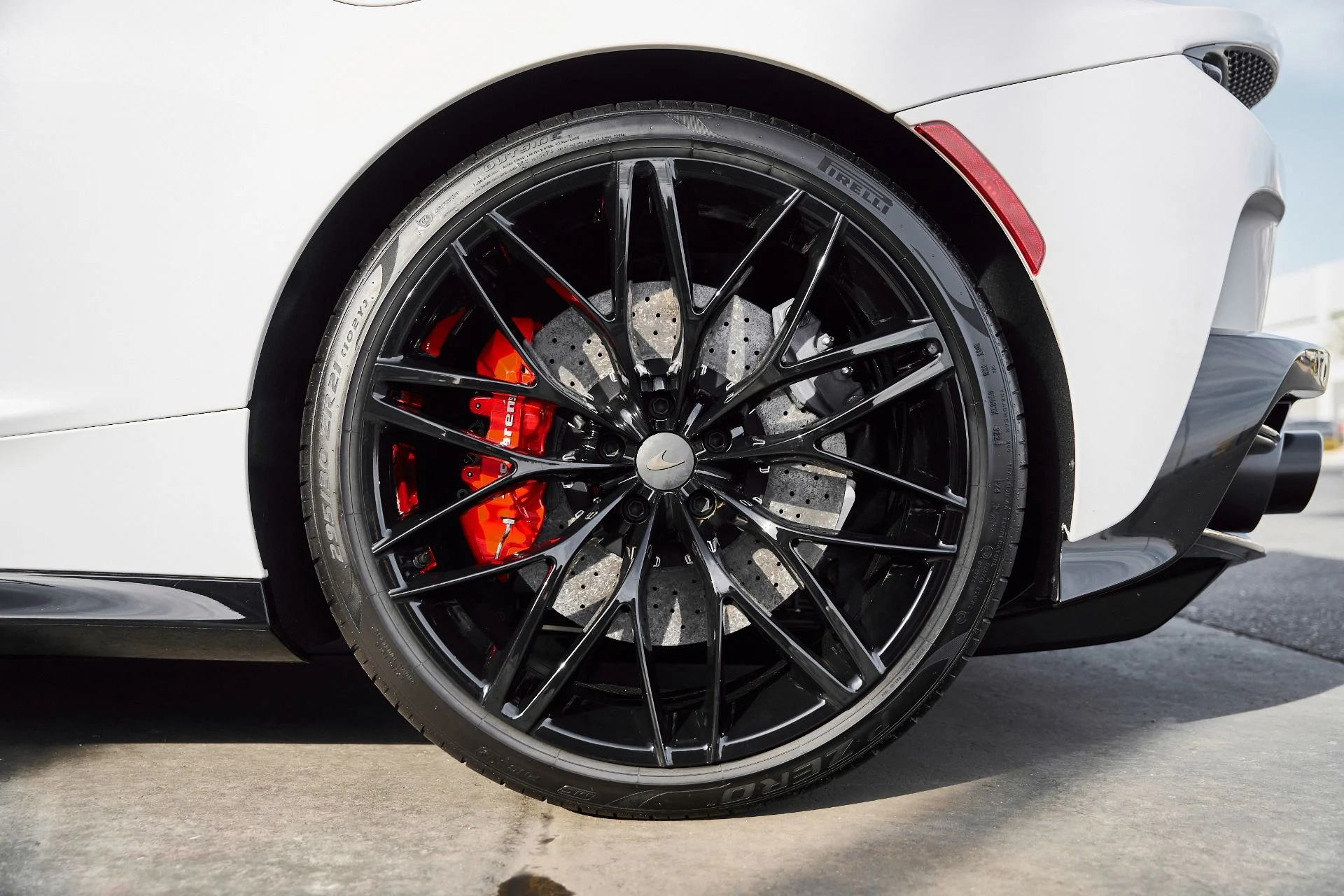 mph024_3114510107_Used_2025_Mc_Laren_GTS_1769482123_d0607ec70d