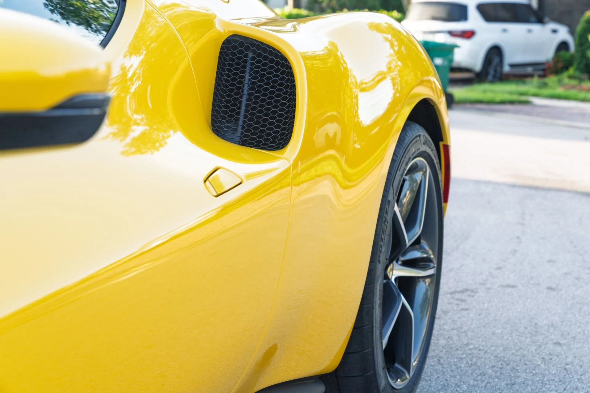 mph024_3128128798_Used_2025_Ferrari_296_GTB_1756227854_03143a045b