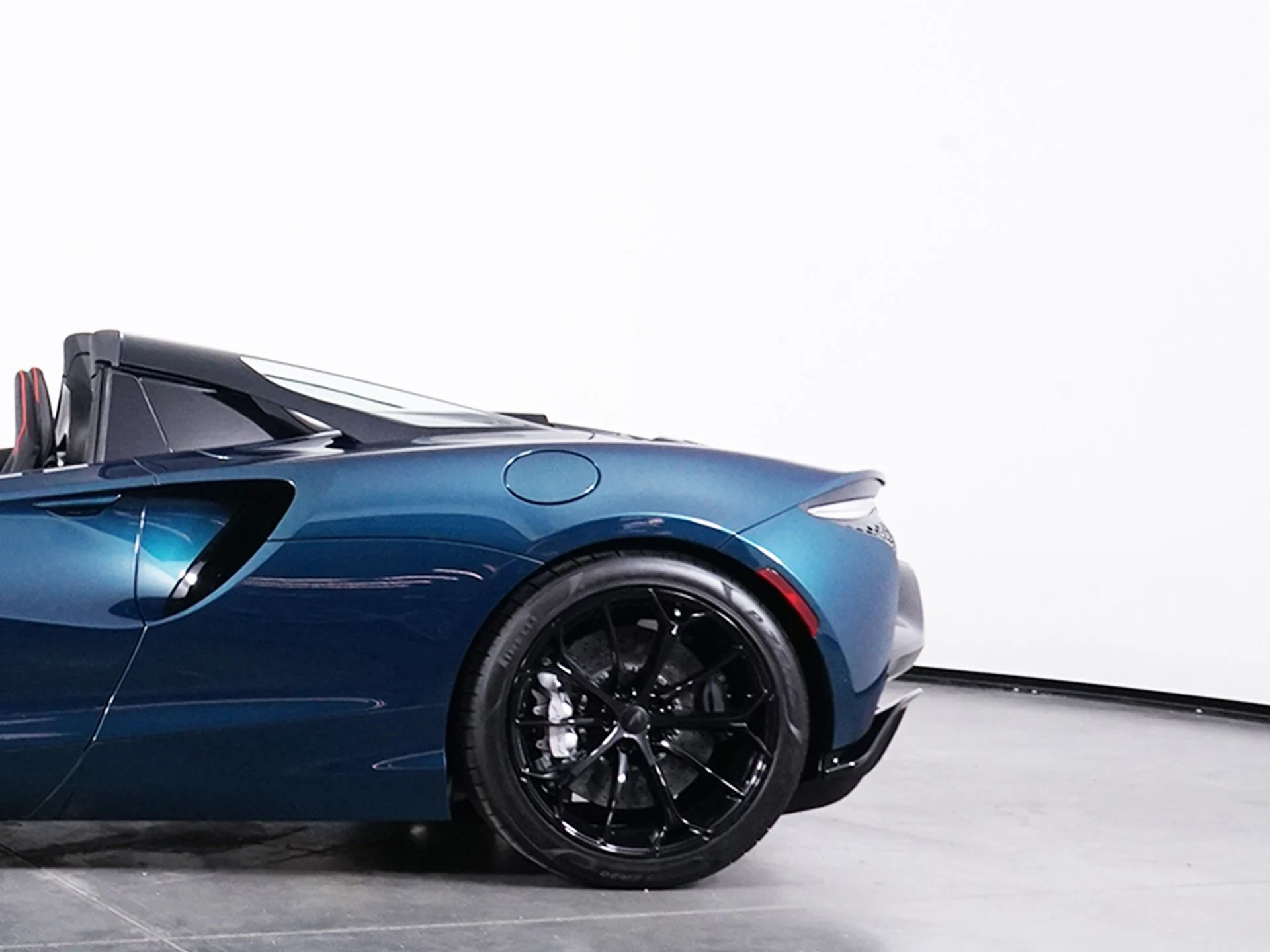 mph024_3131851664_2cd4999ca8728e2fc0aef0d09e497092x_c46717c2f3