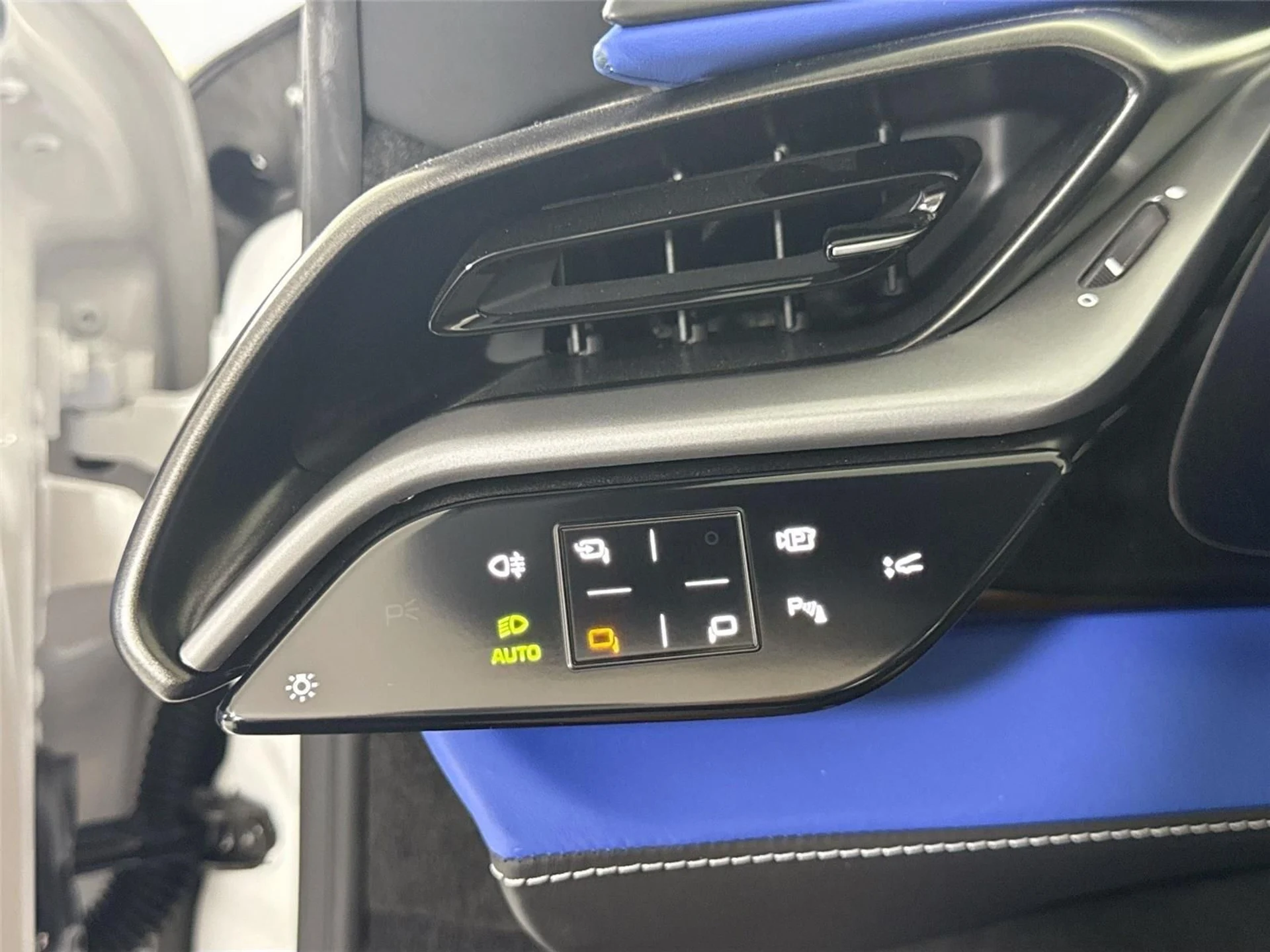 mph024_313676558_cd656d3f79eef1e855abd99fa6c1c0f1_6056875f2f