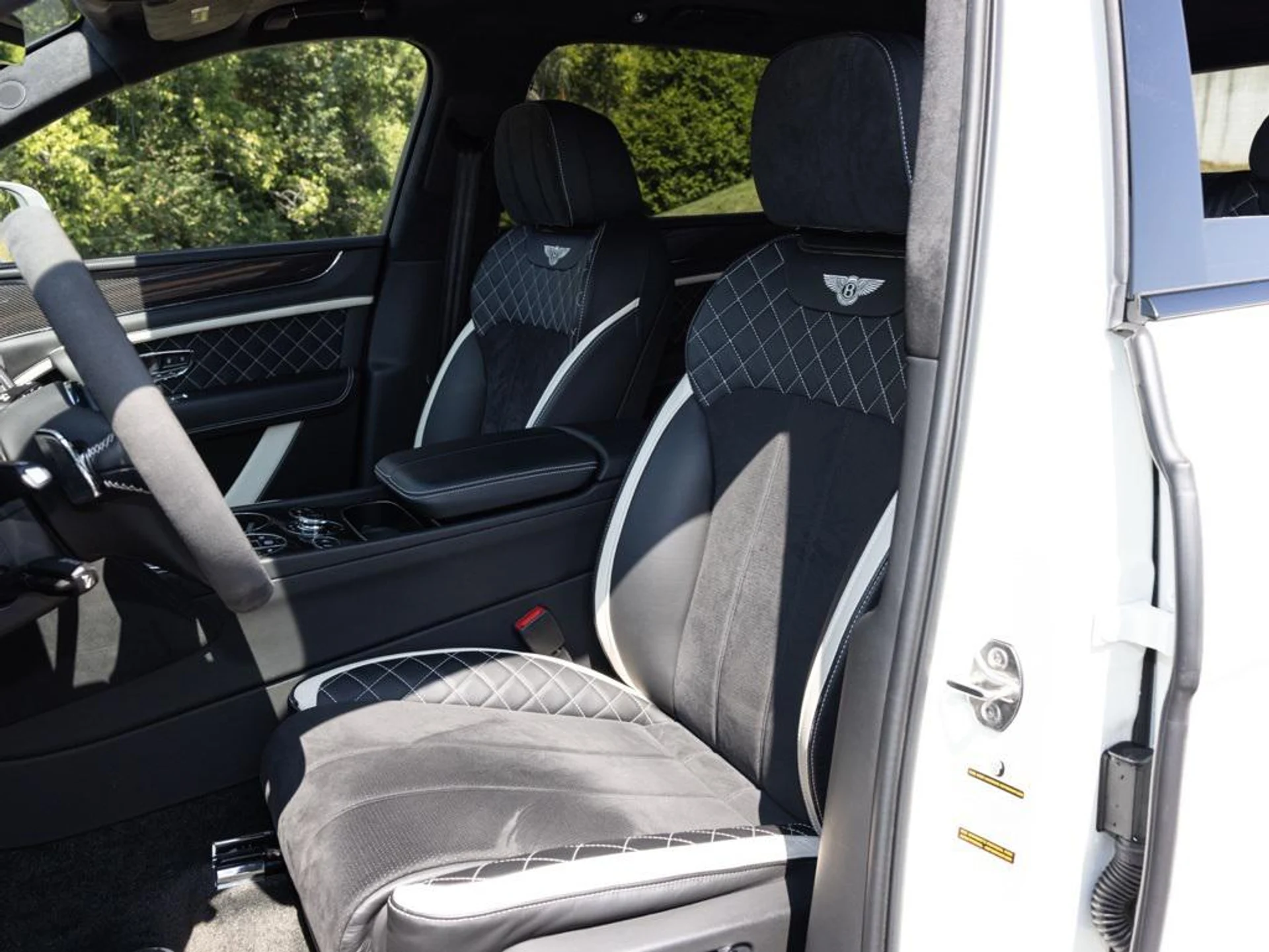 mph024_3138805277_453535946_68c545ae866a66fdd6c44755_32913632b6