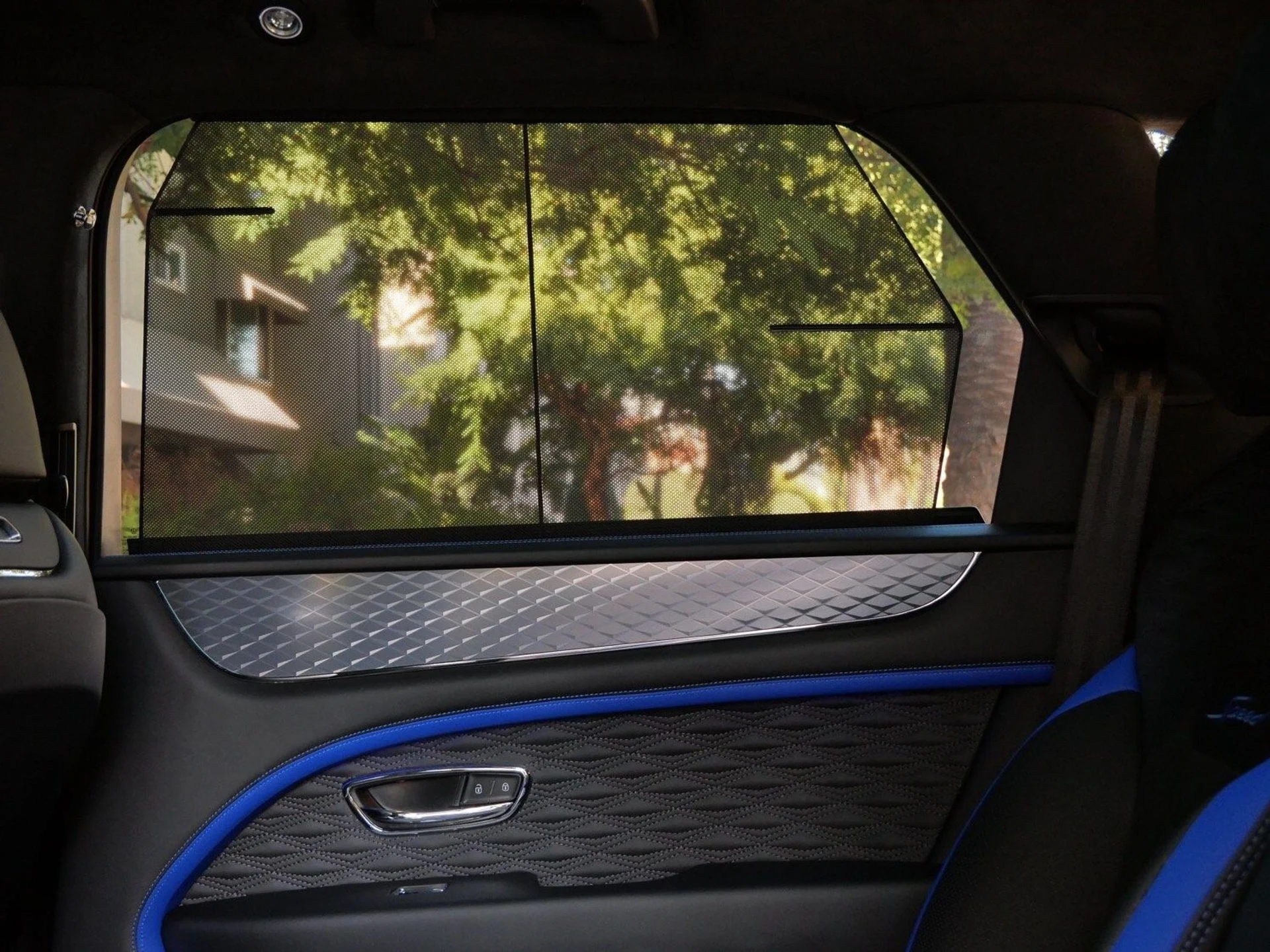 mph024_3140997494_385d321ecc61919e5939839060451288x_717734ebbc