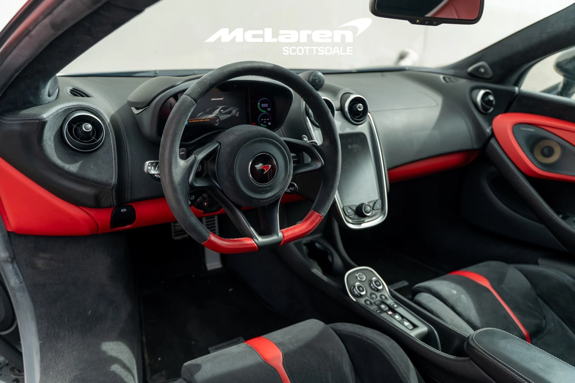 mph024_314278332_Used_2016_MCLAREN_570_S_1756698807_966c134c25