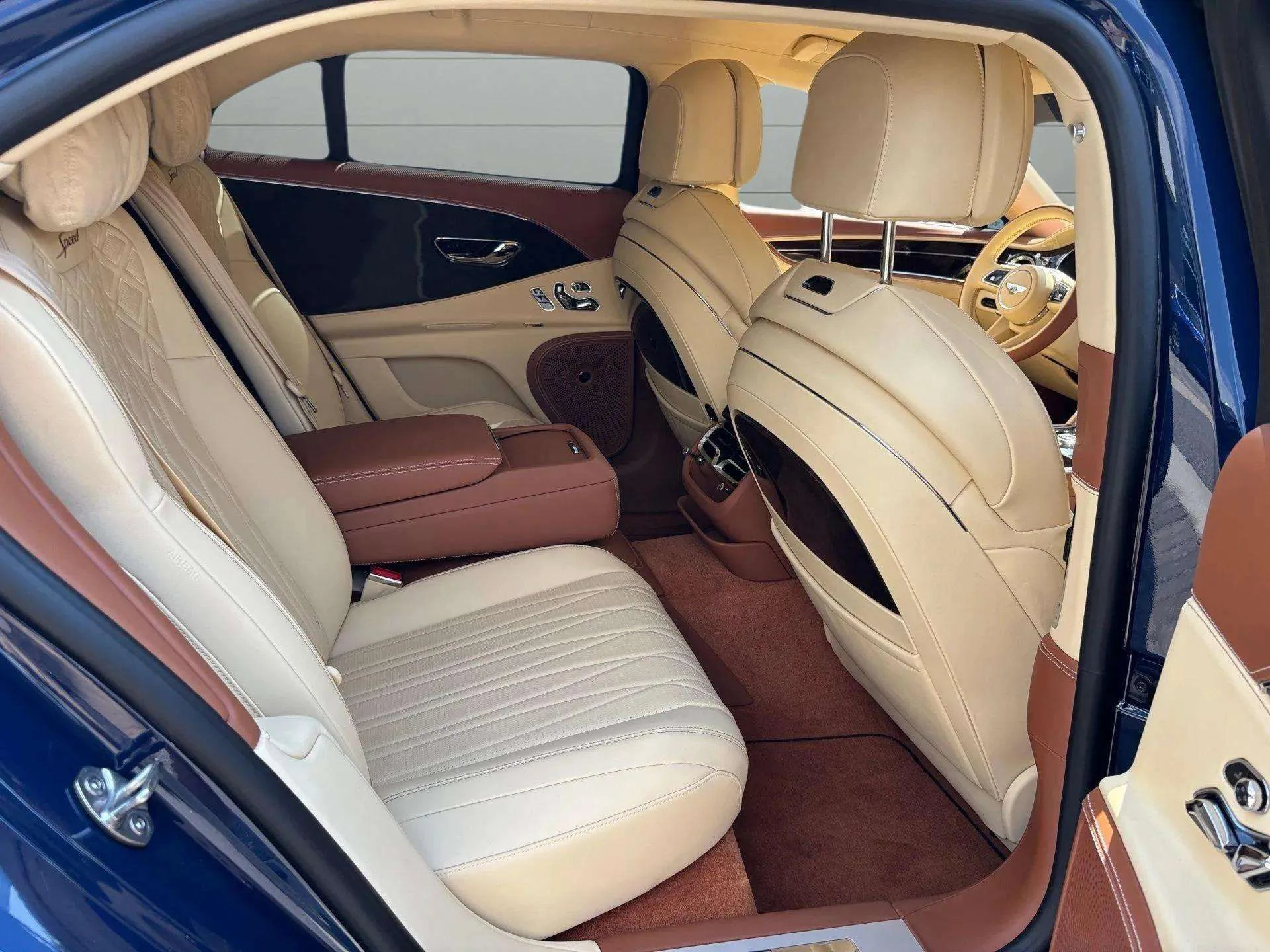 mph024_3145877911_fa047b7490314c2ab16d167df90b823a_0ef41fe3ca