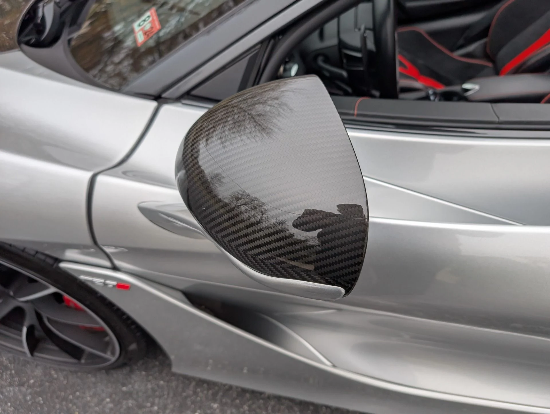 mph024_3147224004_Used_2022_Mc_Laren_720_S_Spider_Performance_1763772358_42b3390e4e