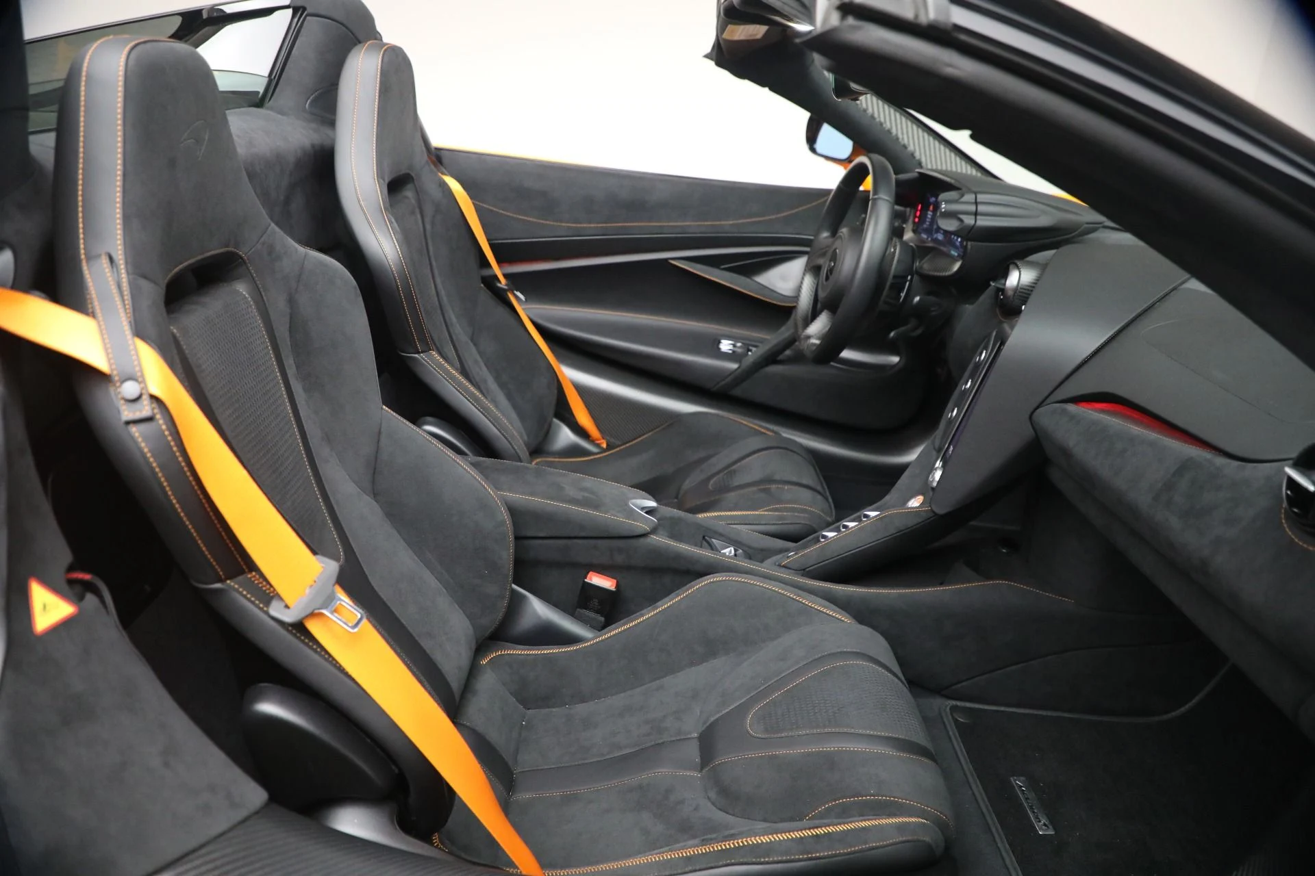 mph024_3154969973_Used_2025_Mc_Laren_750_S_Spider_Performance_c0fa547165