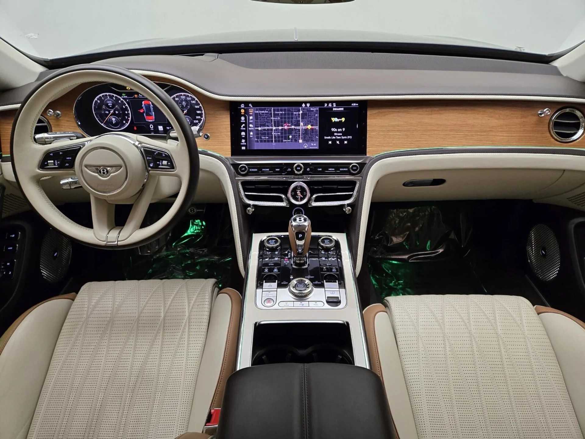 mph024_3156913192_Used_2023_Bentley_Flying_Spur_Hybrid_Odyssean_Edition_1777355027_7fce81cf23