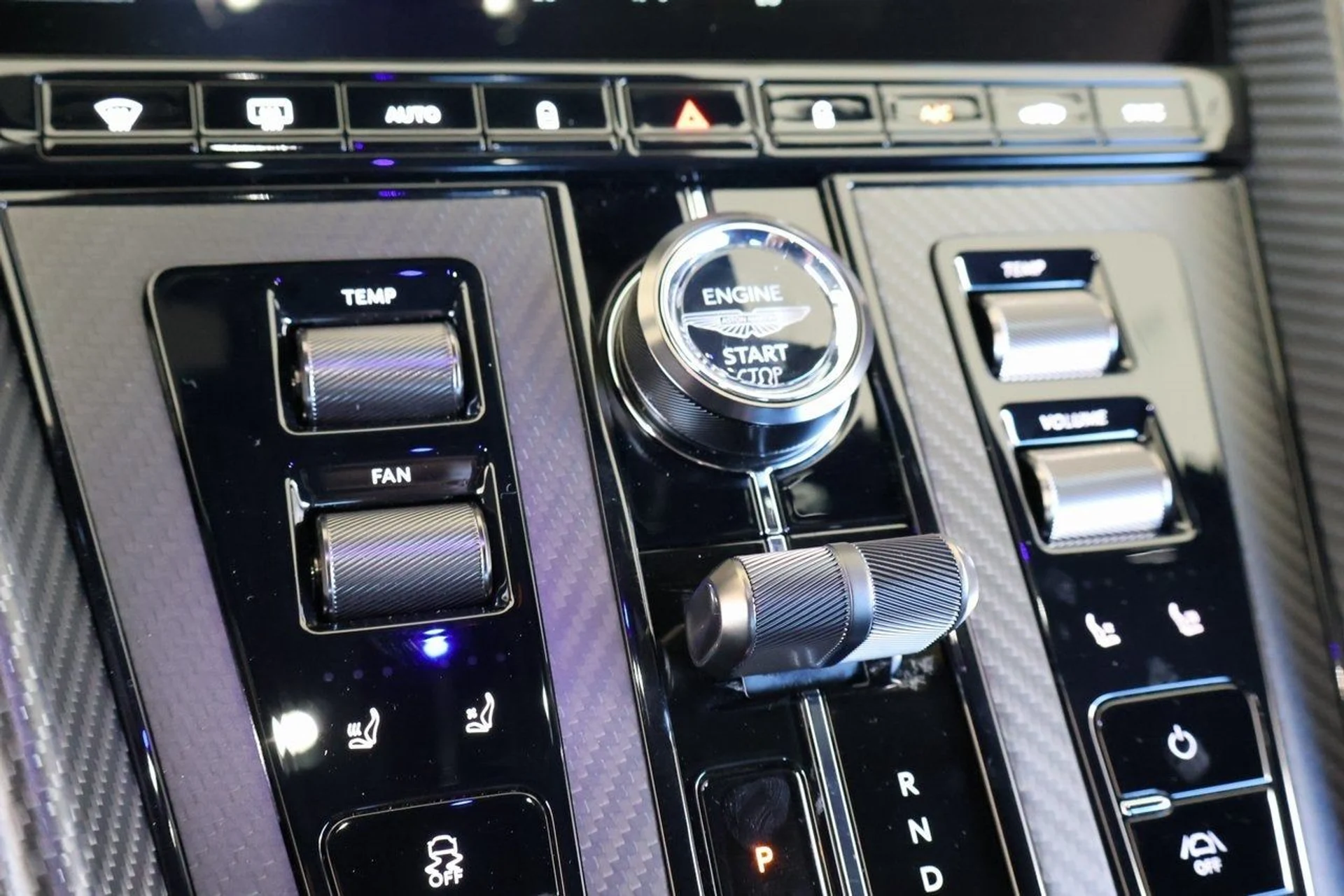 mph024_316000940_25_289766b17d