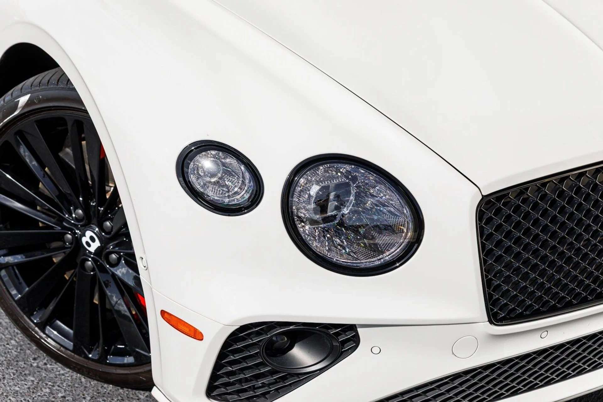 mph024_3163563390_13c023bae1d1917707ce1eebbe690ccdx_271f3e4b16