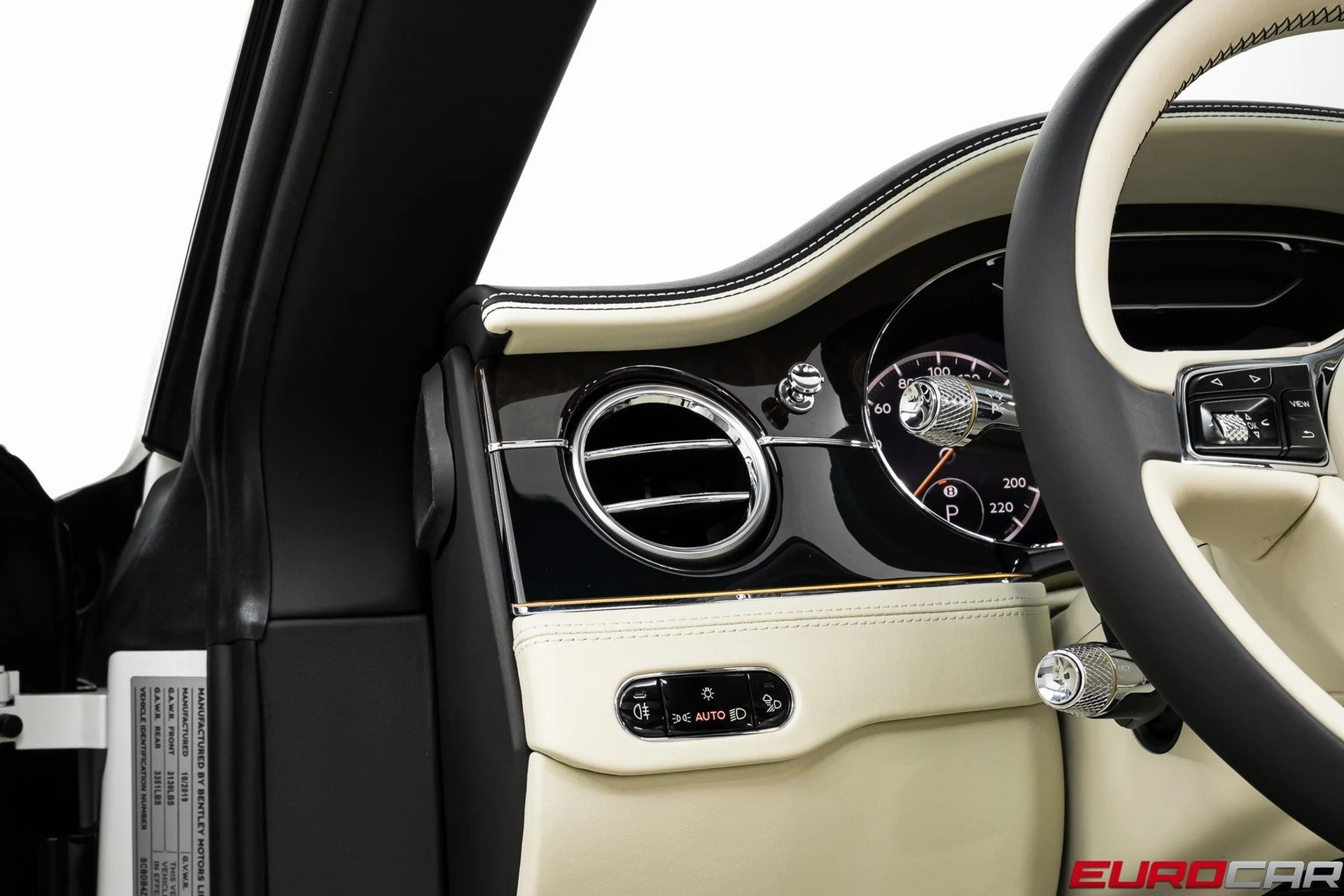 mph024_3166100924_image_25_0f6bbbab7c