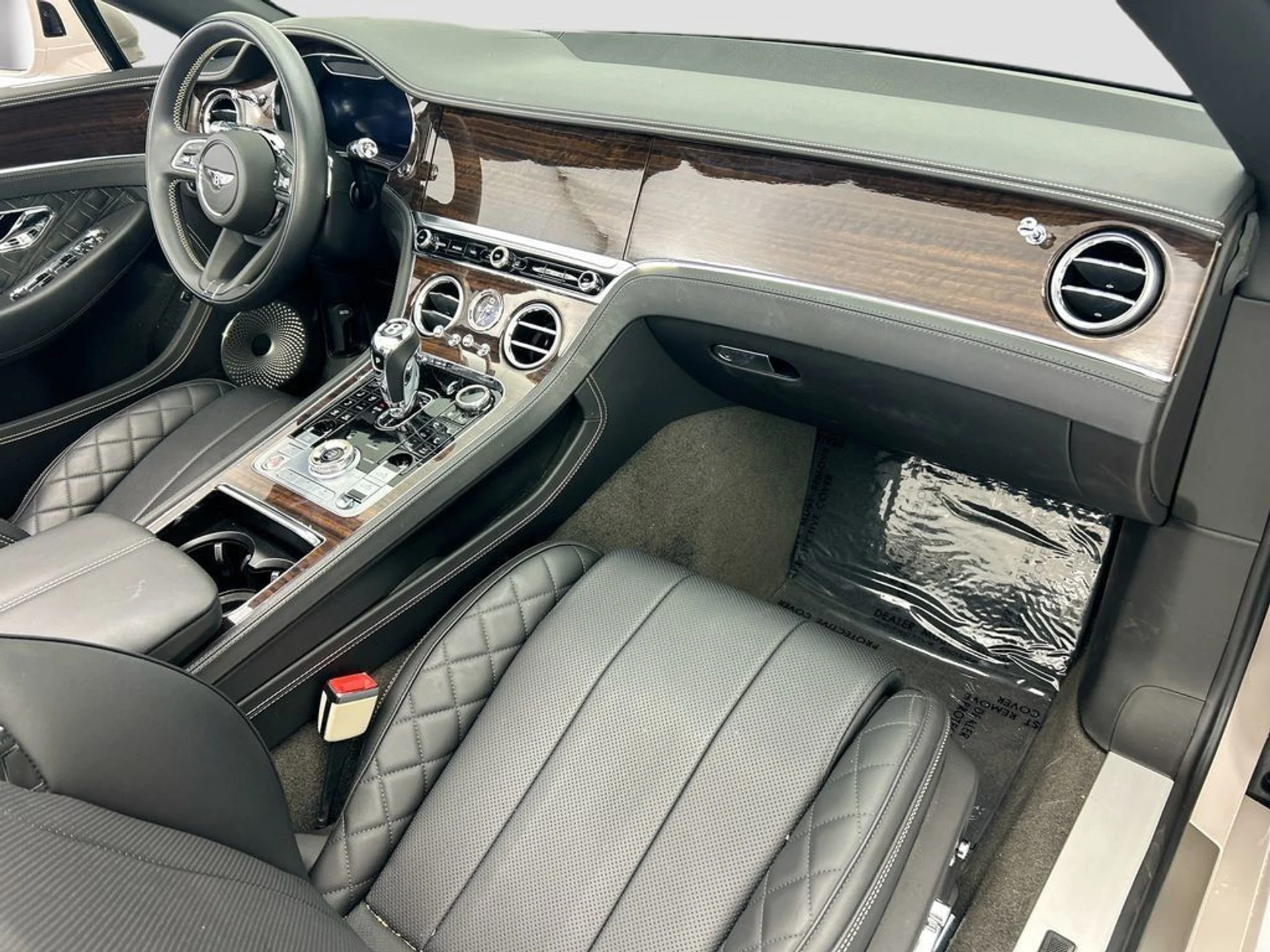 mph024_3170119403_used_2021_bentley_continental_gtv8convertible_8119_23001236_25_1024_20551483ad