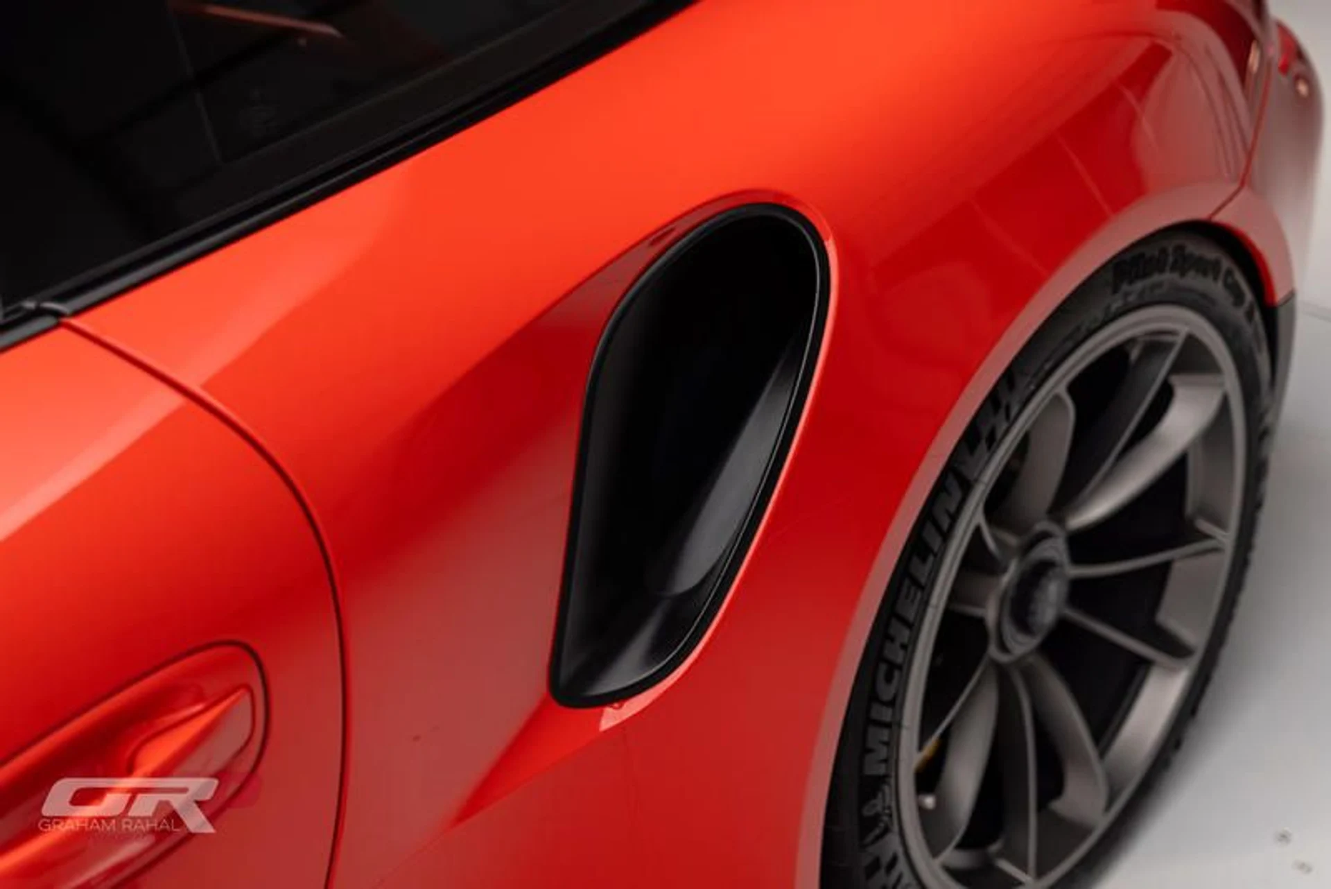 mph024_3178303289_BC_7_C9_E01_0_CF_8_49_B0_A619_725_DA_1007_C8_E_0bc84a64d7