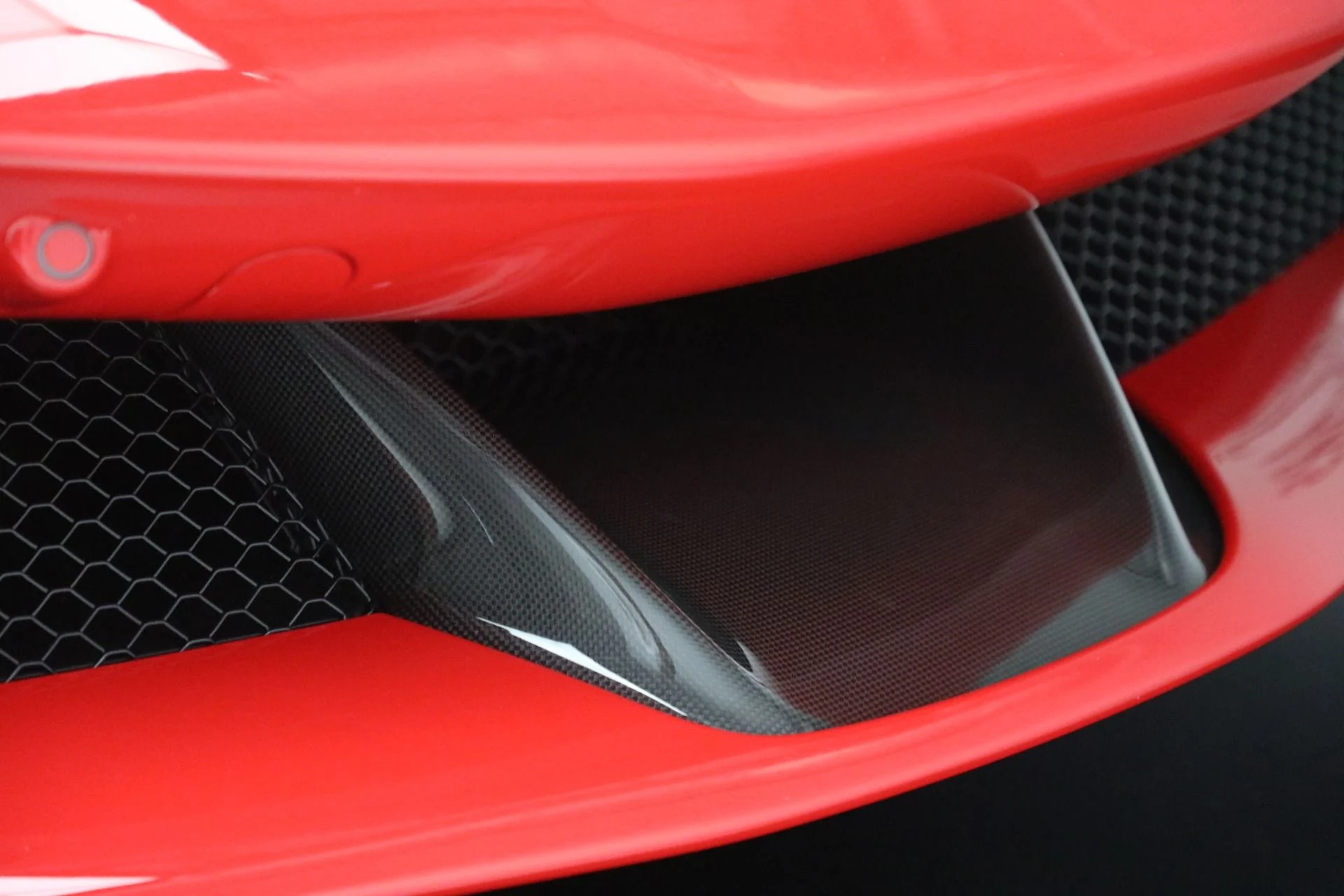 mph024_3178629465_Used_2023_Ferrari_SF_90_Stradale_1a93822eec