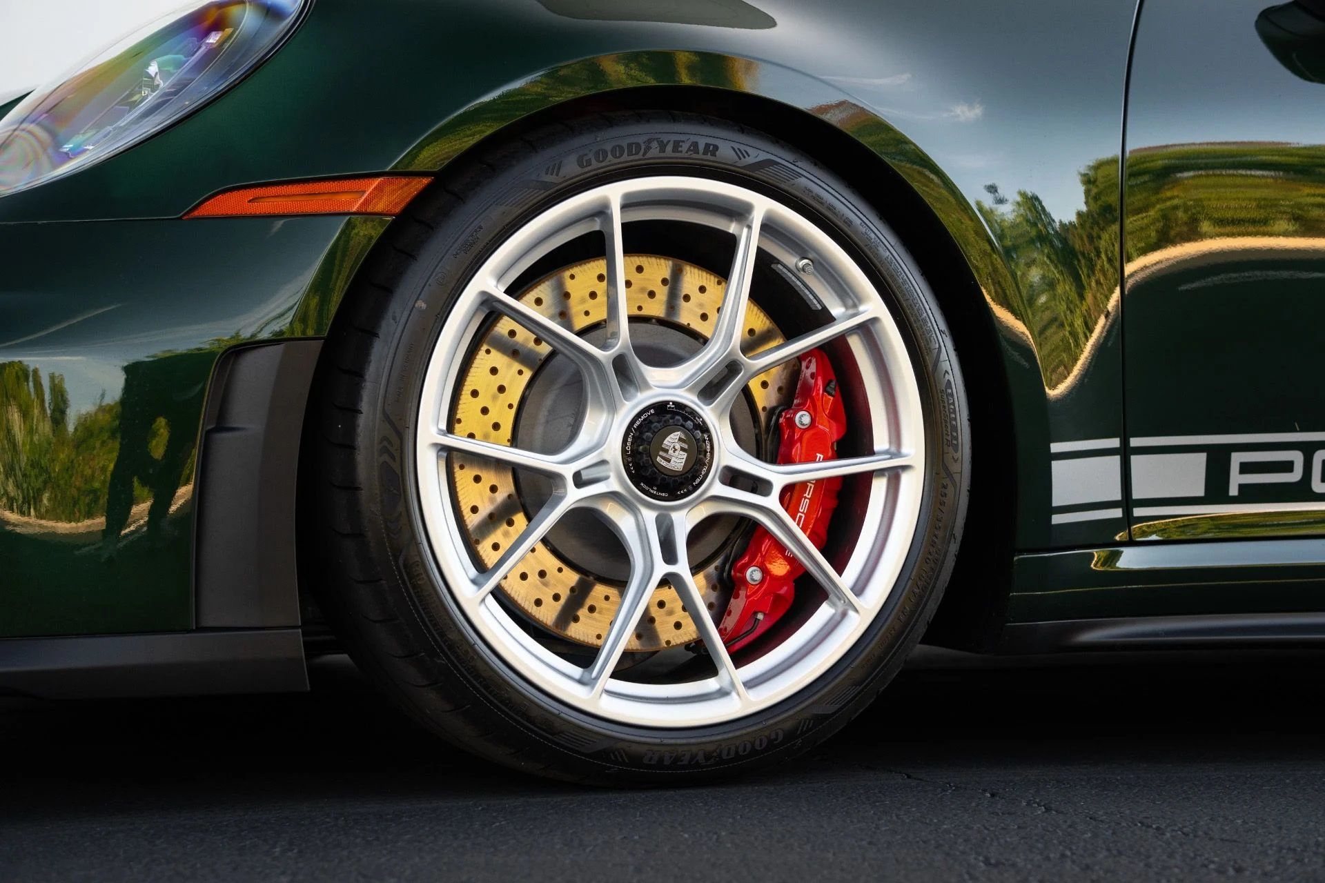 mph024_3184461313_Used_2026_Porsche_911_GT_3_Touring_1770143984_fe22cd2aa3