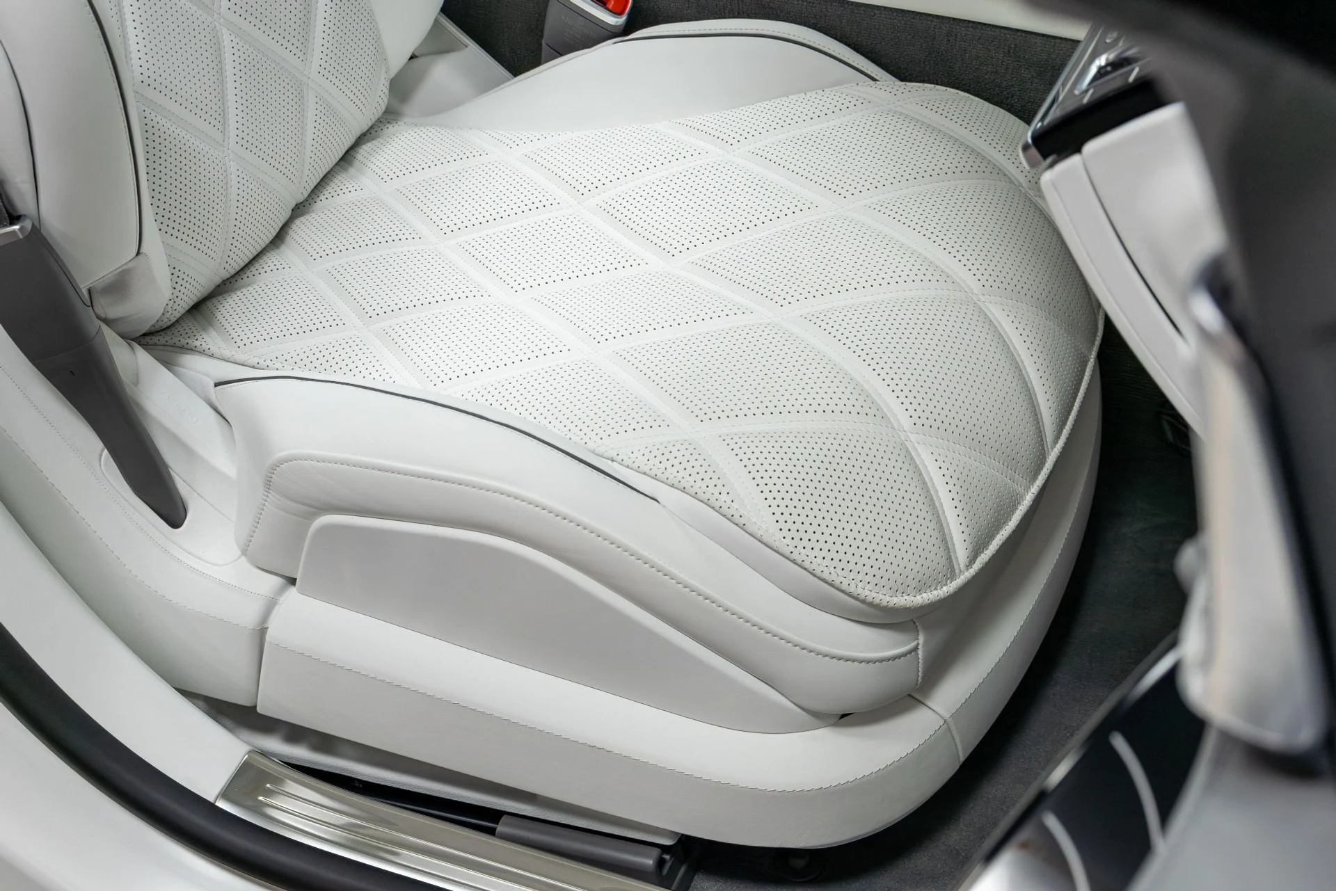 mph024_3189123082_Used_2023_Mercedes_Benz_S_Class_Maybach_S_680_4_MATIC_1776091551_7cd056068f