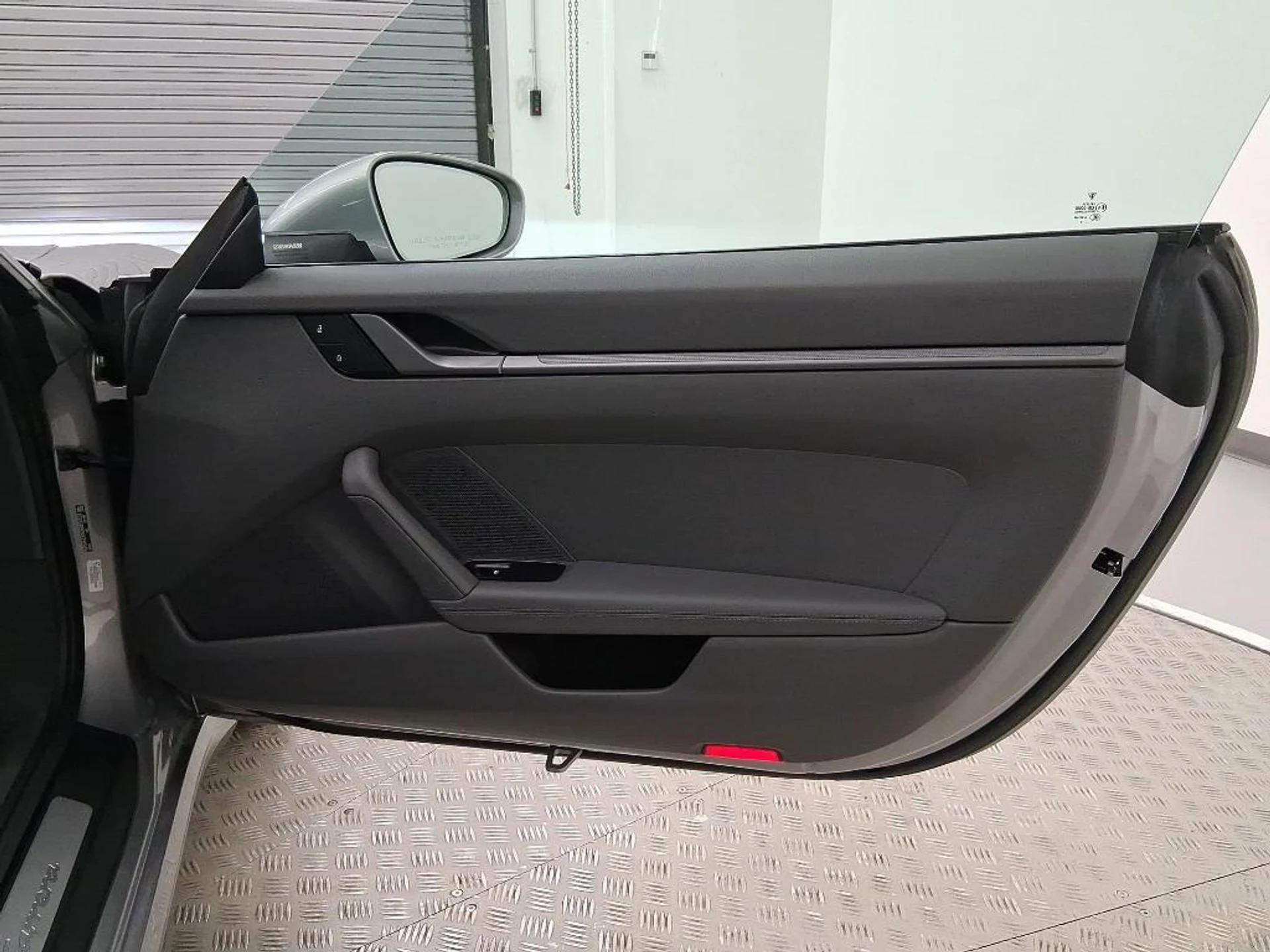 mph024_3194196701_Rgg_S_Lg02_C4_C_Pjr0e7_V5e_HGFIK_0_9beb095e8b