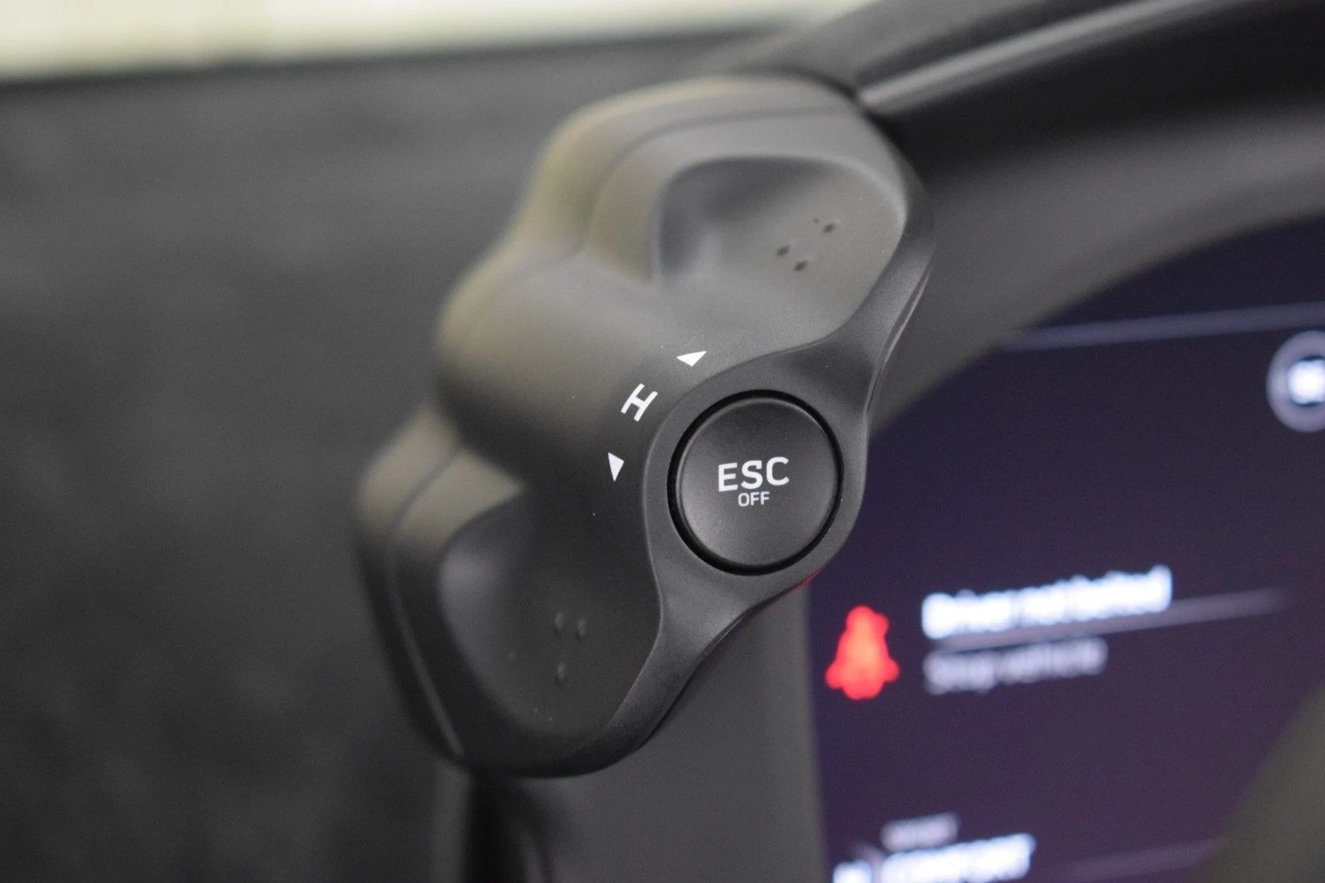 mph024_3195418213_f60bff0c4cd17471b7094d65c189d4adx_fa2a0102b9