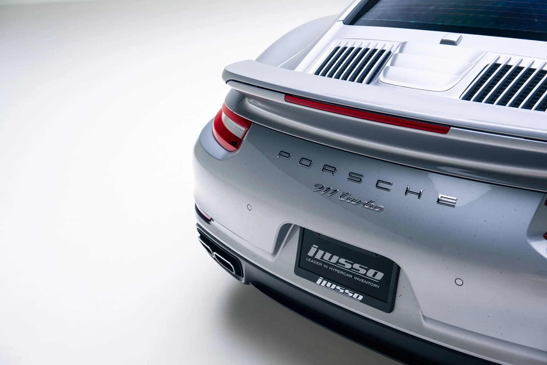 mph024_3196008252_Used_2018_Porsche_911_Turbo_1765307368_6788af6954