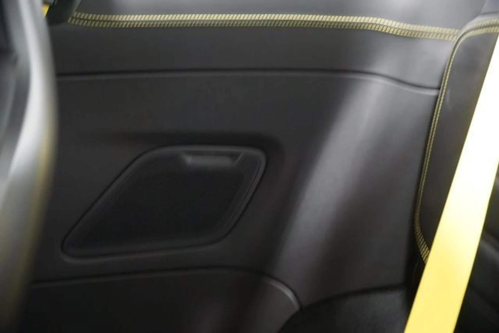 mph024_3200939988_ff3fa7d76b4f905082bea2dbfc8426fb_afd637f2d6