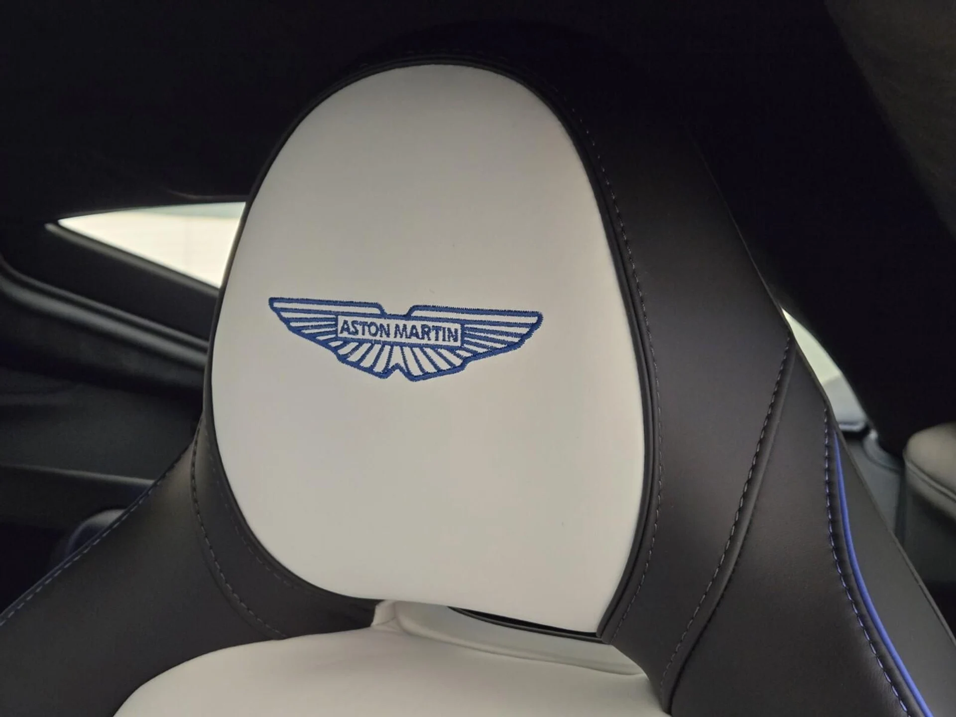 mph024_320546765_New_2026_Aston_Martin_Vantage_S_1786166323_b46e9f272c