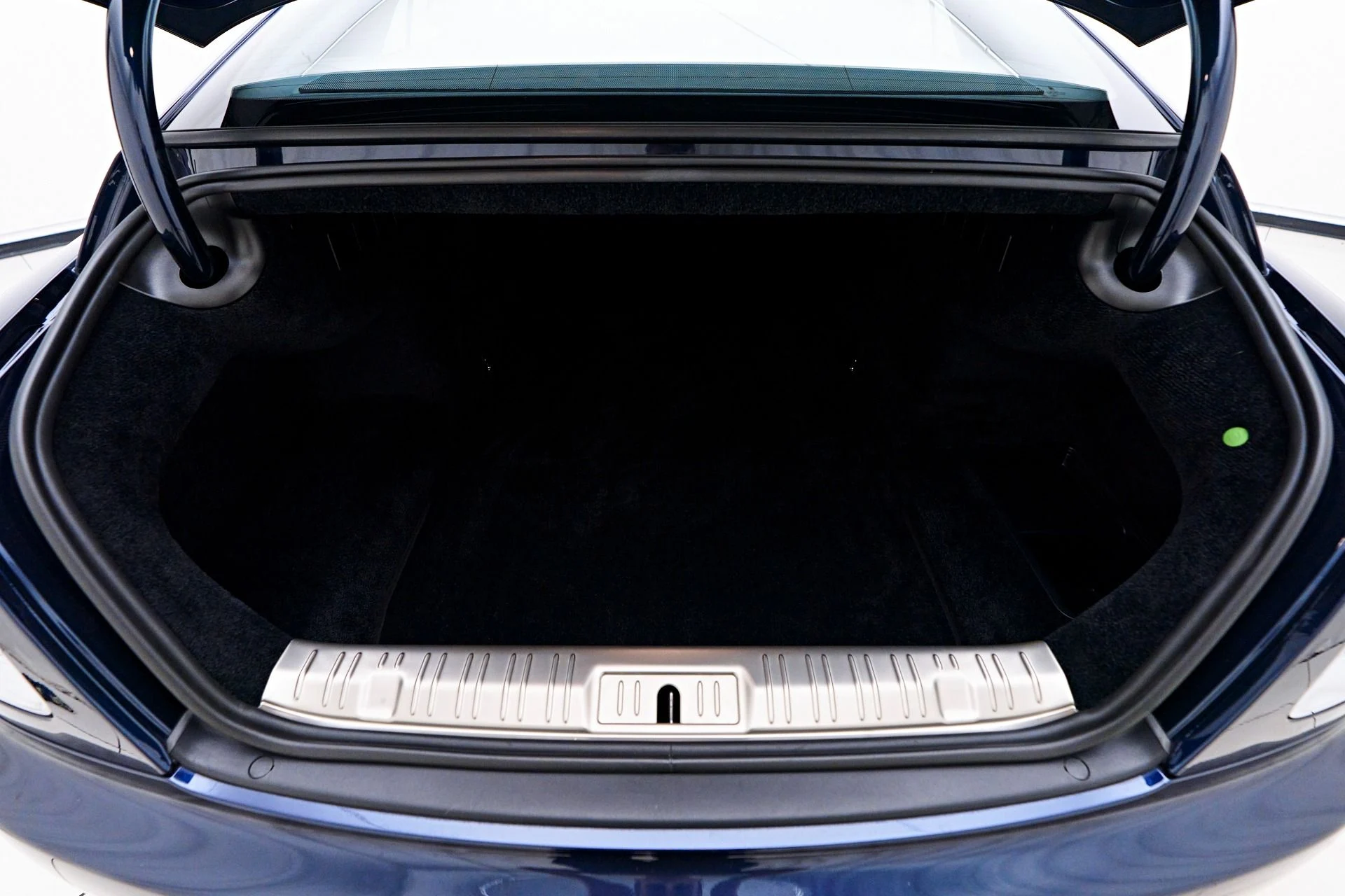 mph024_3209236760_Used_2018_Rolls_Royce_Wraith_Base_1756345666_f37eaca721