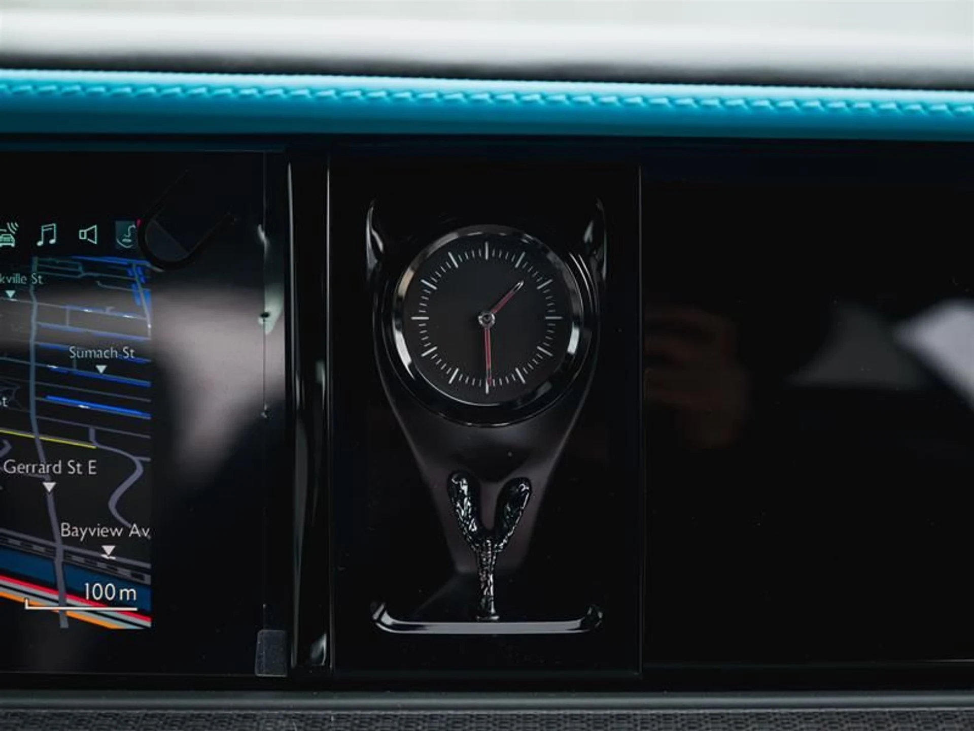 mph024_3210953832_ajl5rb40_08d59a5387