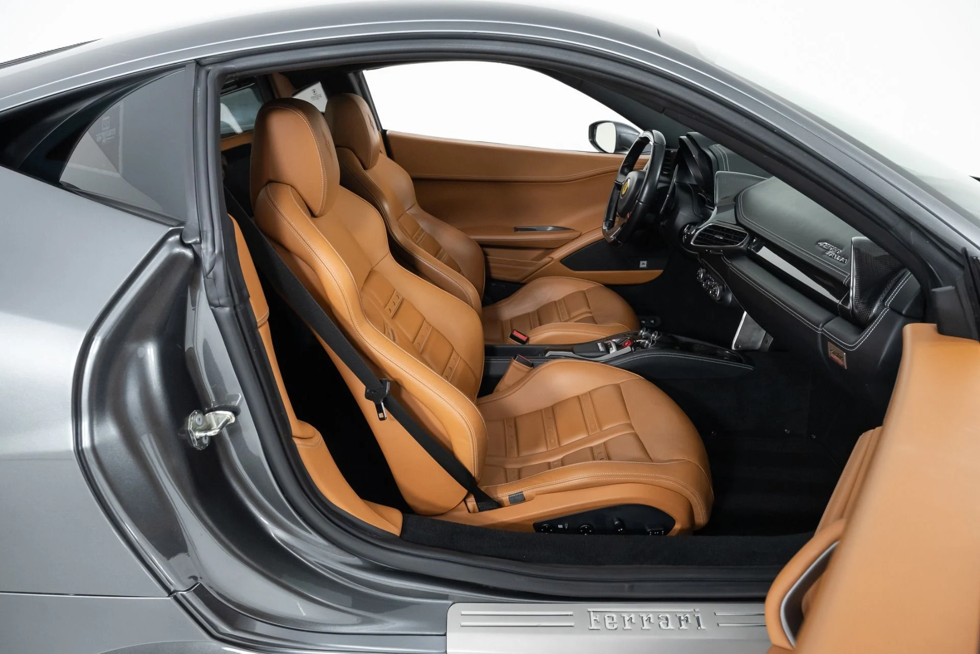 mph024_3212585160_Used_2012_Ferrari_458_Italia_1780600671_619b2e87d0