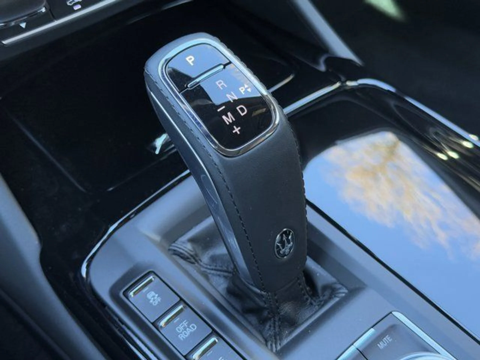 mph024_3212633537_a2f8a9a1f95b410e8ad8f5acb05ae5ea_efa3e50879