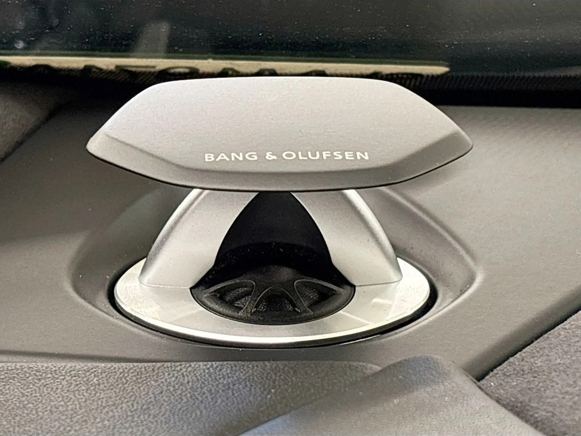 mph024_3212768724_6ae8ad5b1f338f304ae4a90c3885cf1a_02791dd04c