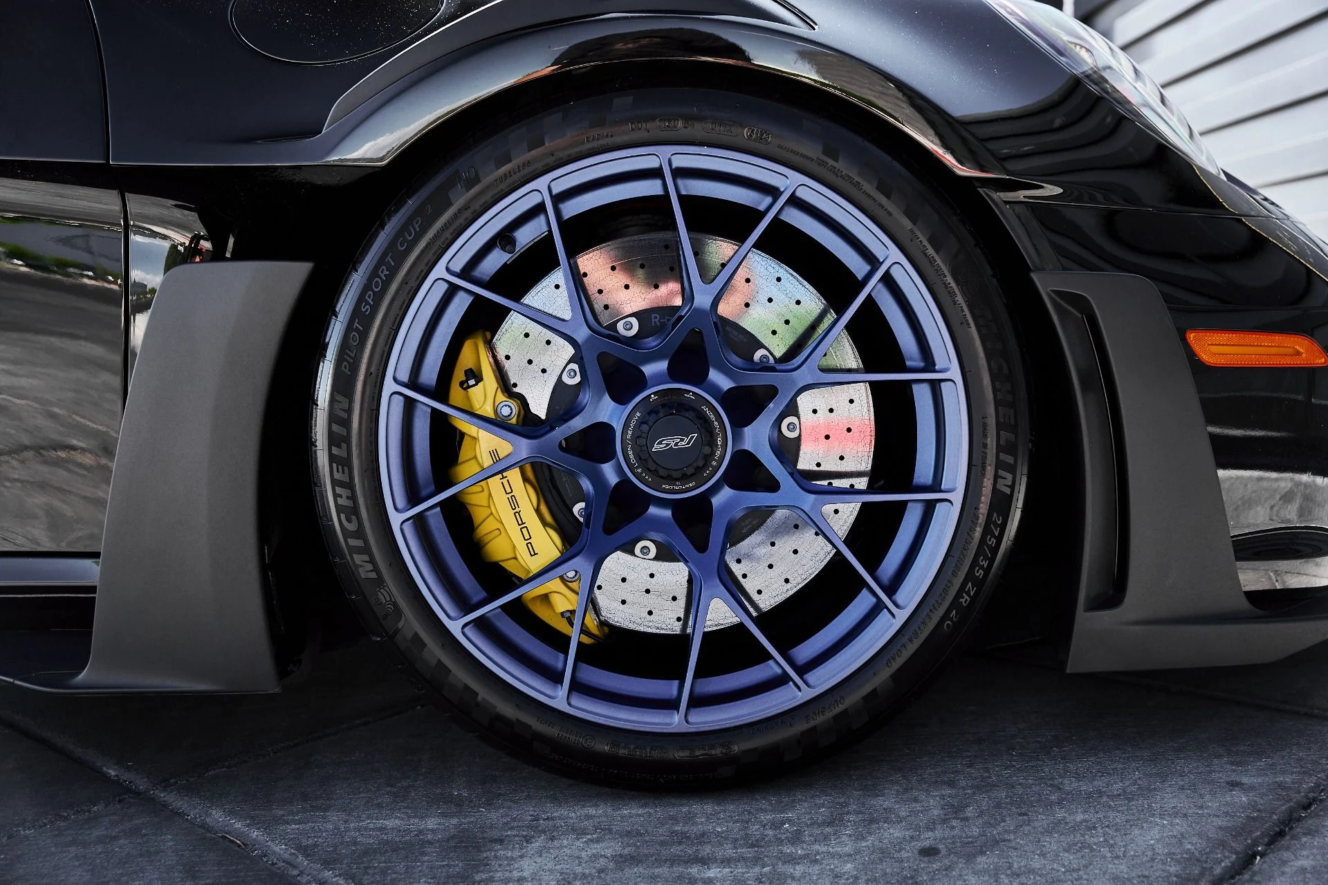 mph024_3214390215_Used_2024_Porsche_911_GT_3_RS_1775094516_c5e05fa93e