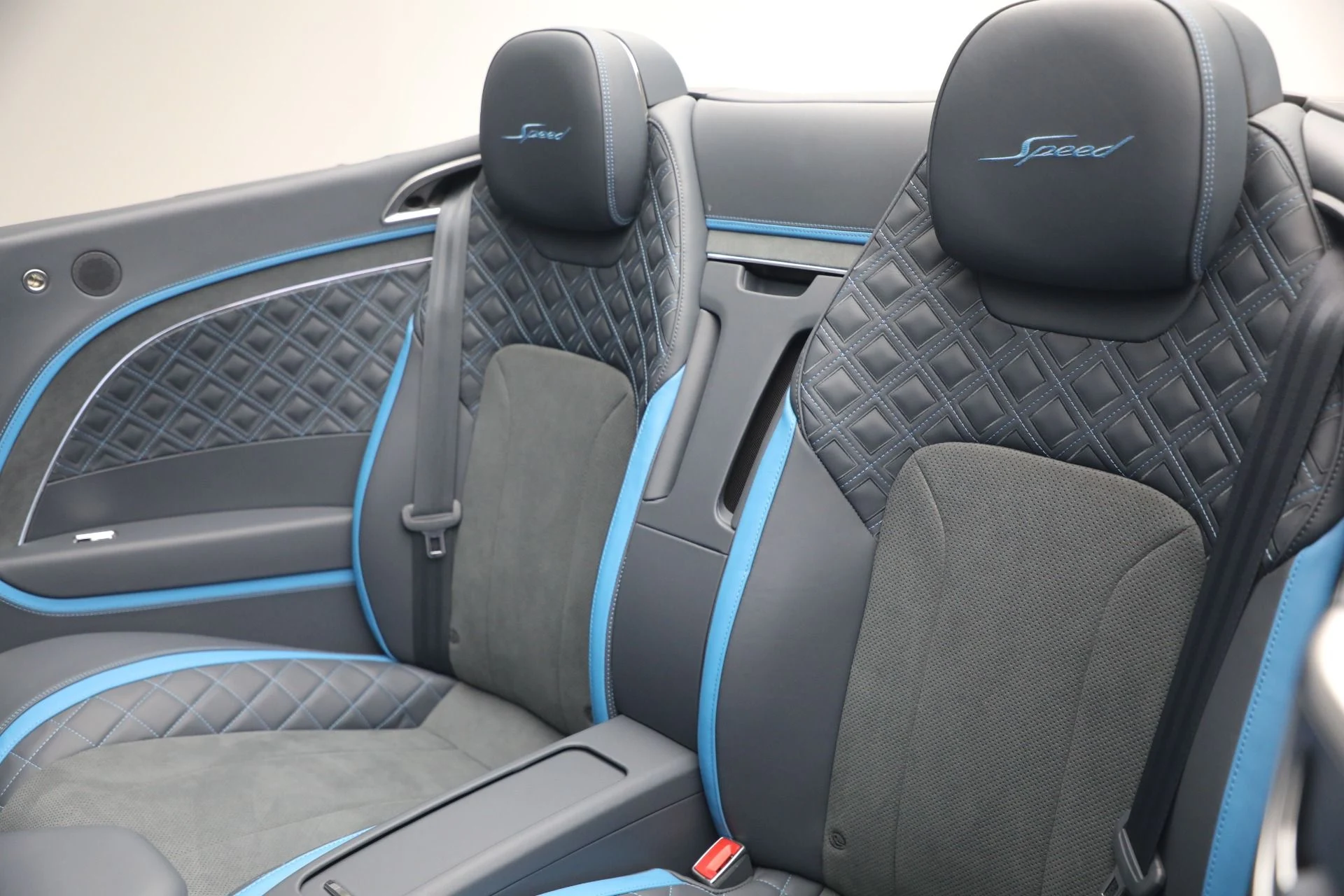 mph024_3215586191_Used_2024_Bentley_Continental_GTC_Speed_1786737844_a45b340630