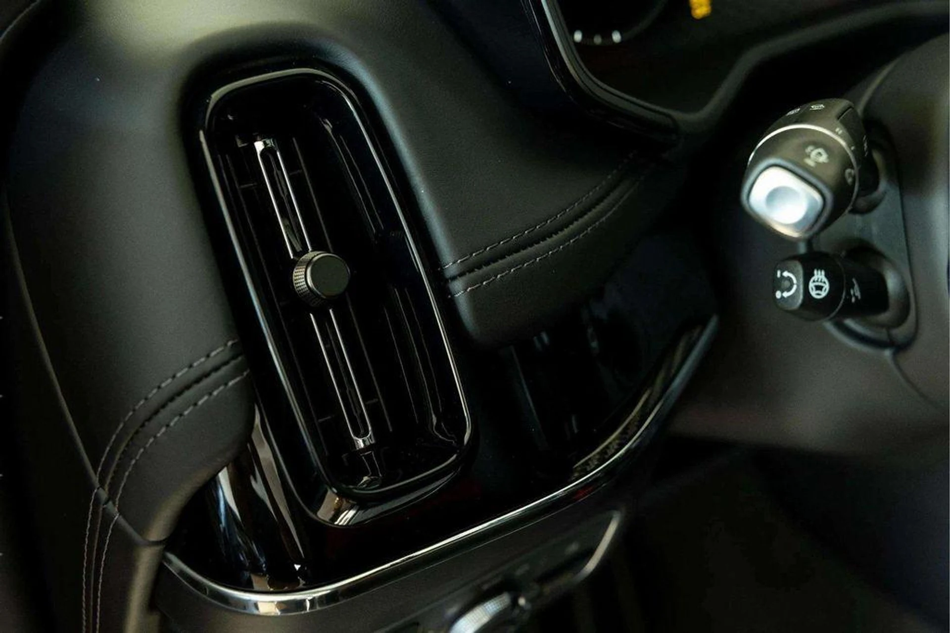 mph024_3215916086_PC_1xo38_Vpvldr_Cga_P9_St_Emaqdfg_f5f30f144b