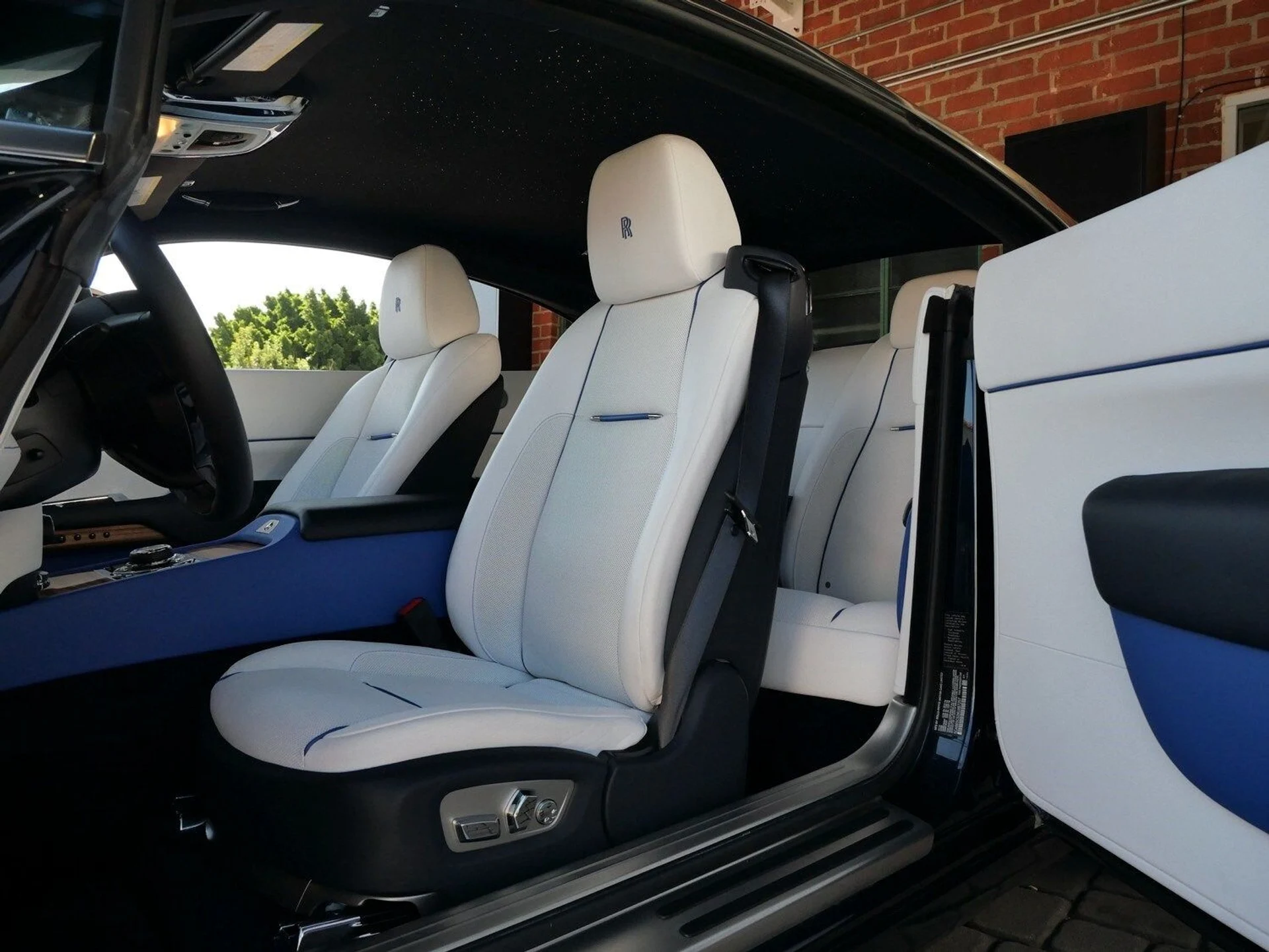 mph024_3216369102_0b30750fe2a9e94232b879f0f5561a1bx_066886840b