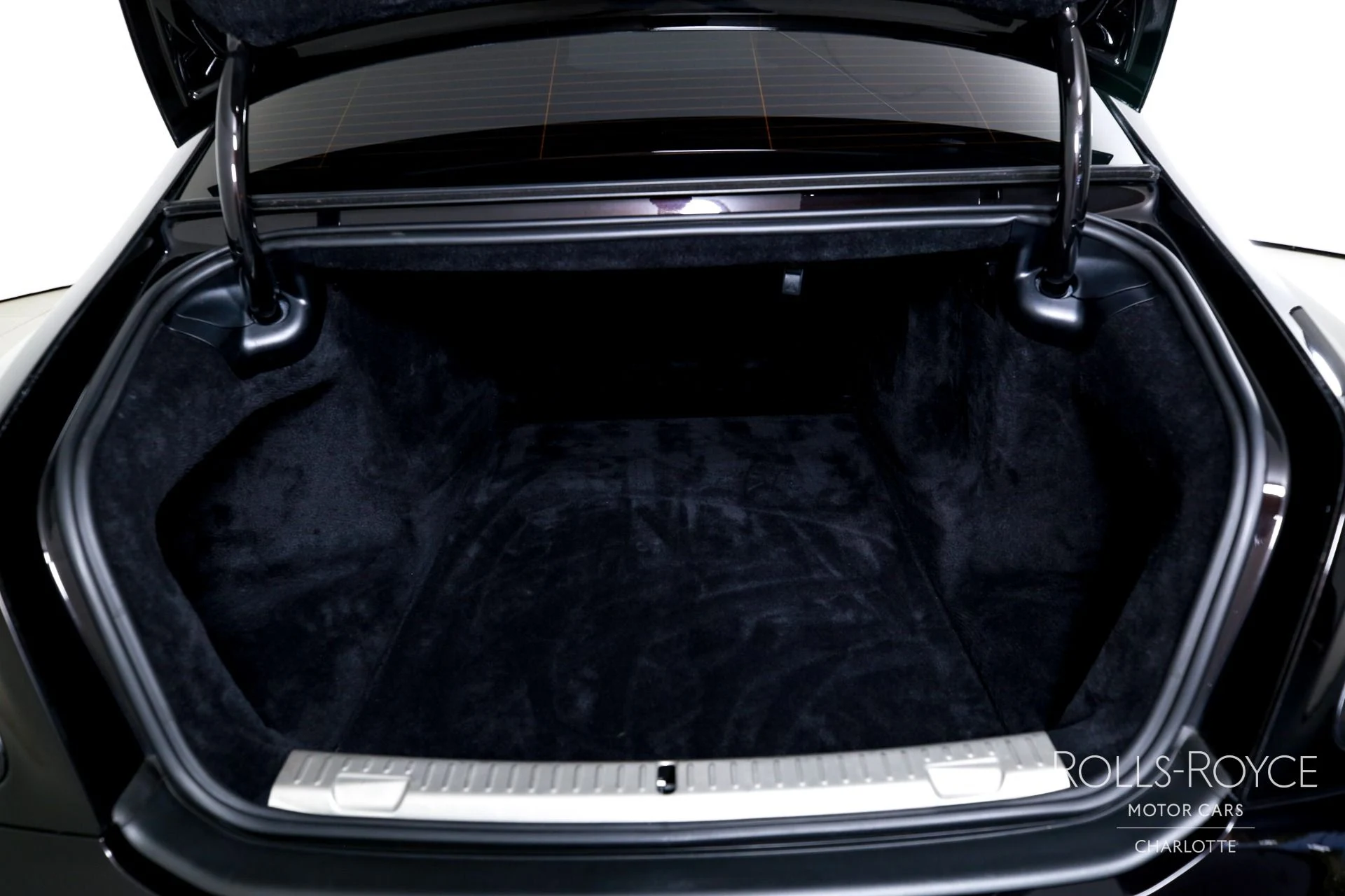 mph024_3219649495_Used_2021_Rolls_Royce_Ghost_1789147066_7f30c4b7e4